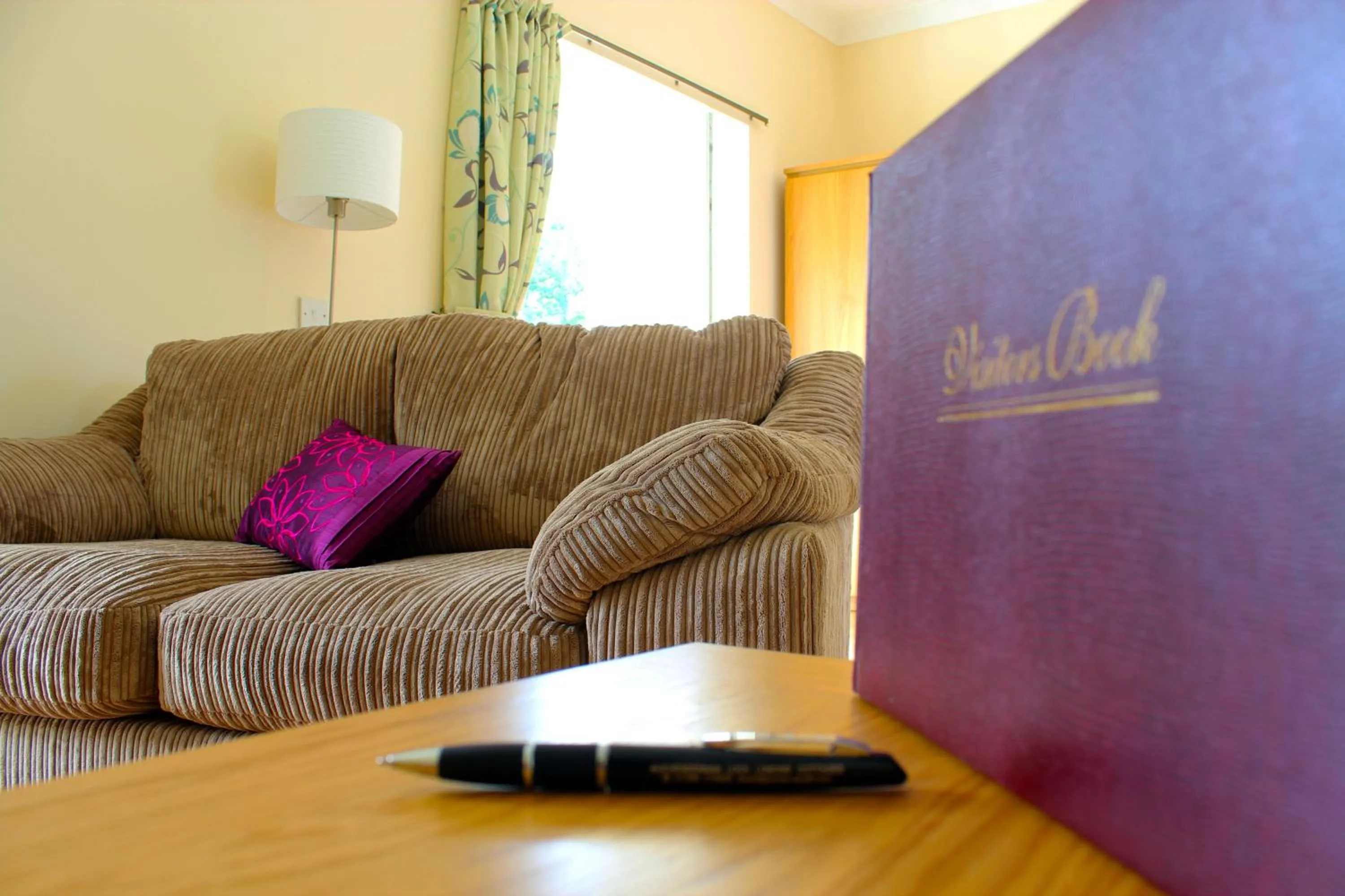 Cottage with Shared Garden in Auchendennan Farm Self Catering Cottages