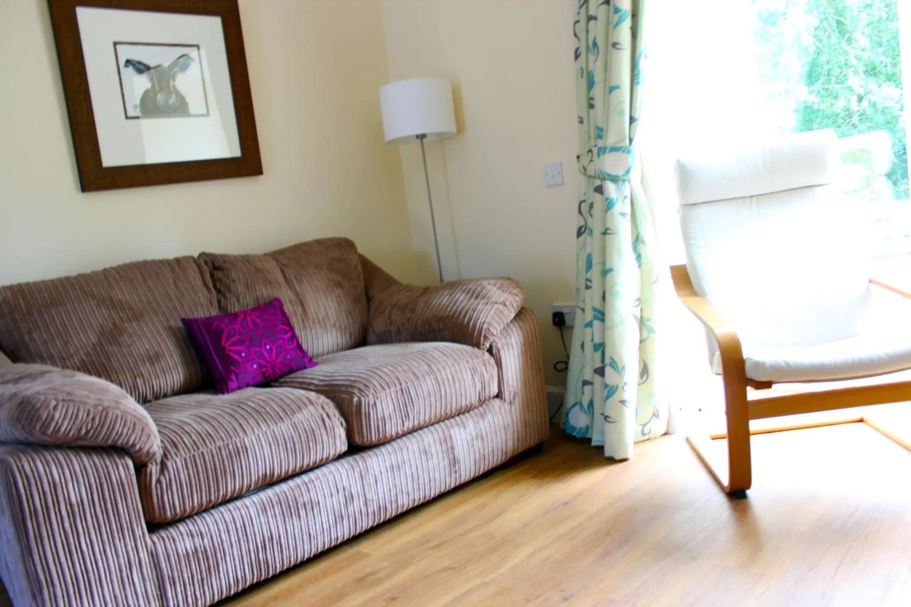One-Bedroom Cottage with Garden View in Auchendennan Farm Self Catering Cottages One-Bedroom Cottage with Garden View in Auchendennan Farm Self Catering Cottages