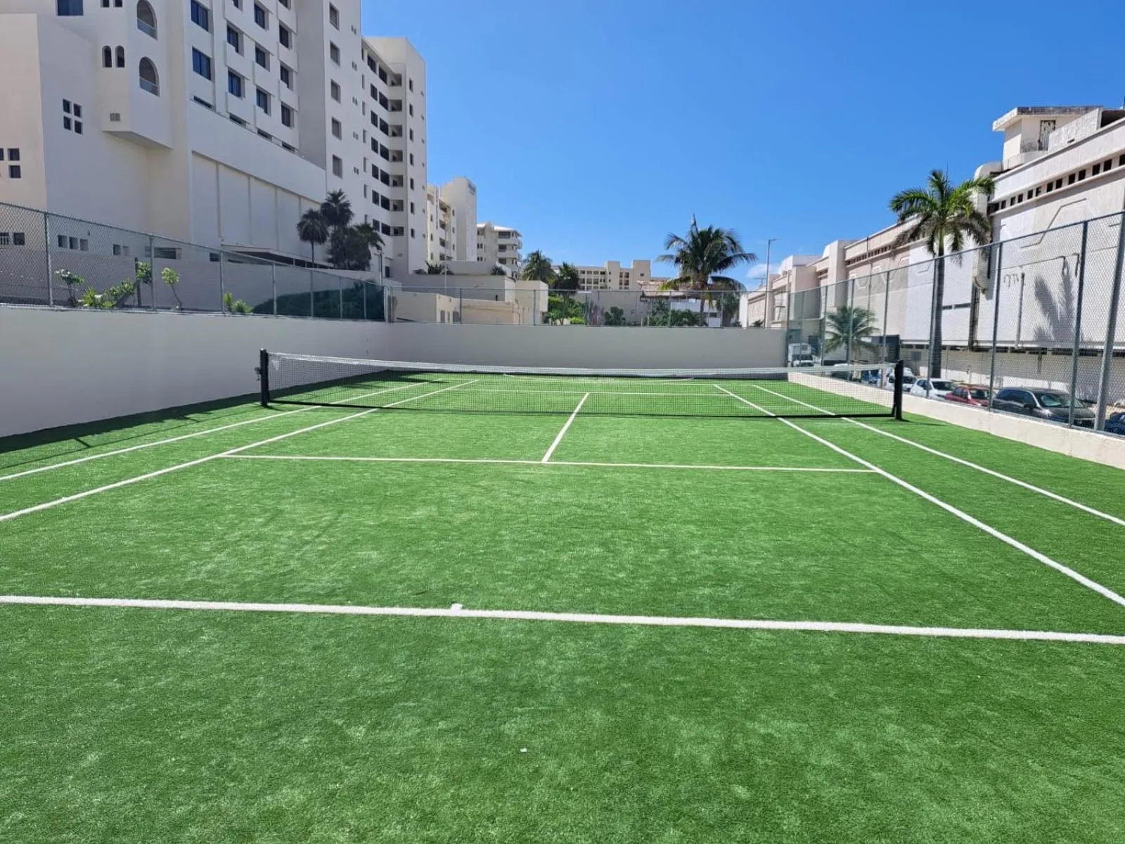 Tennis court in Amazing Caribbean Ocean view at Villas Marlin in Cancun