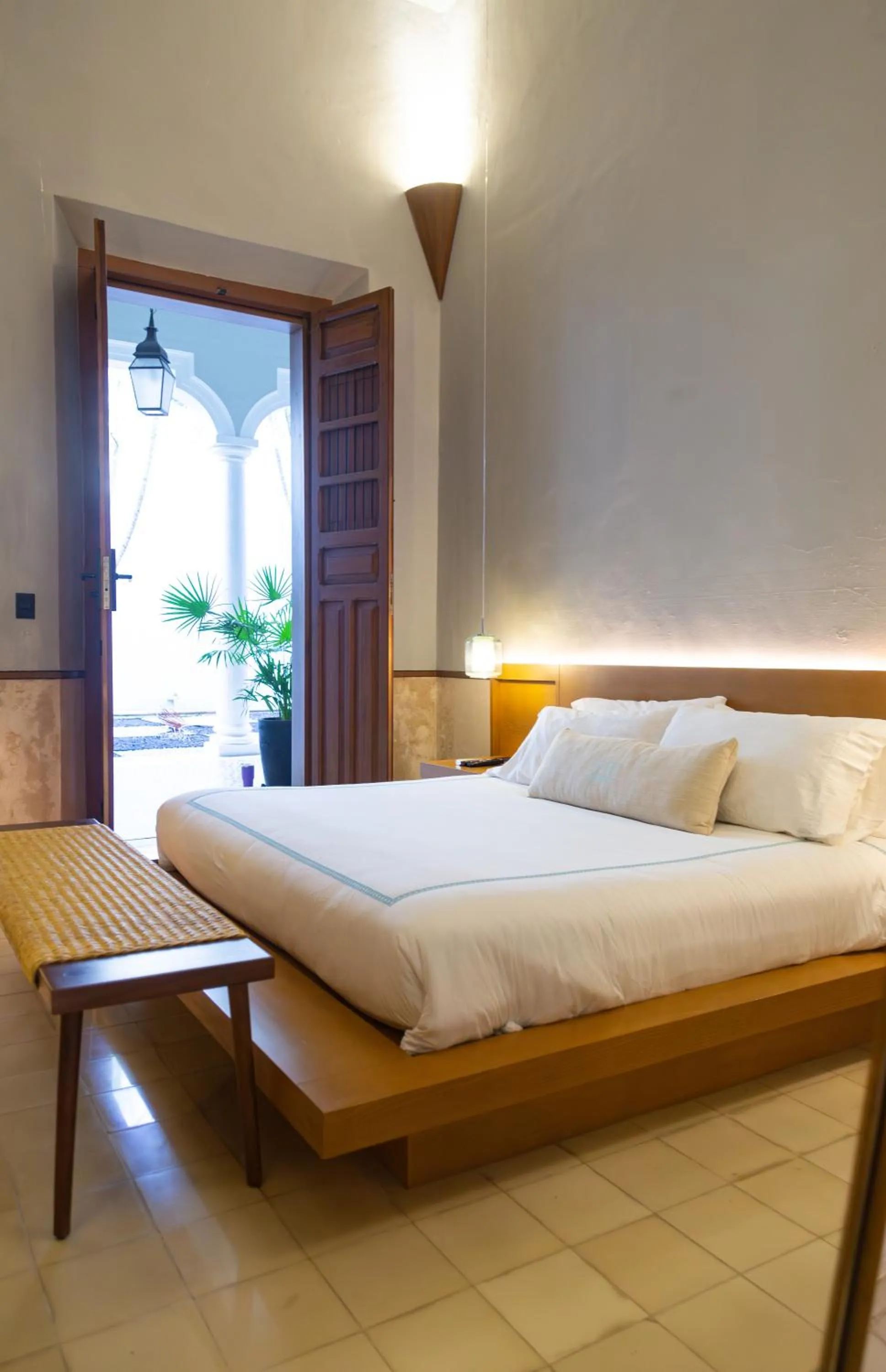 Photo of the whole room, Bed in DECU DOWNTOWN