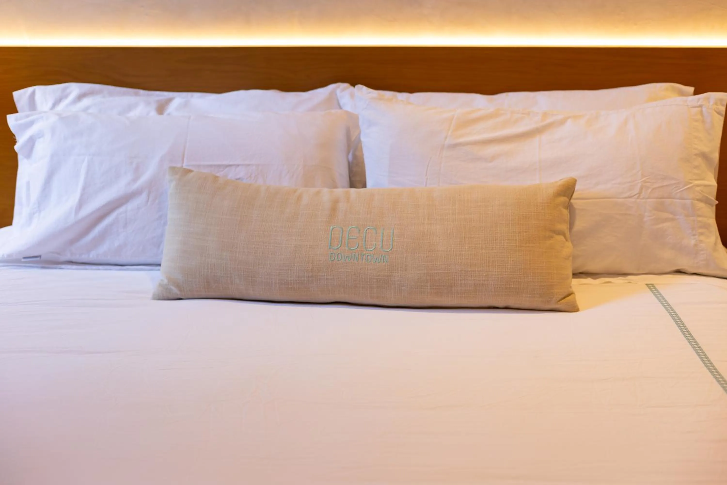 Photo of the whole room, Bed in DECU DOWNTOWN