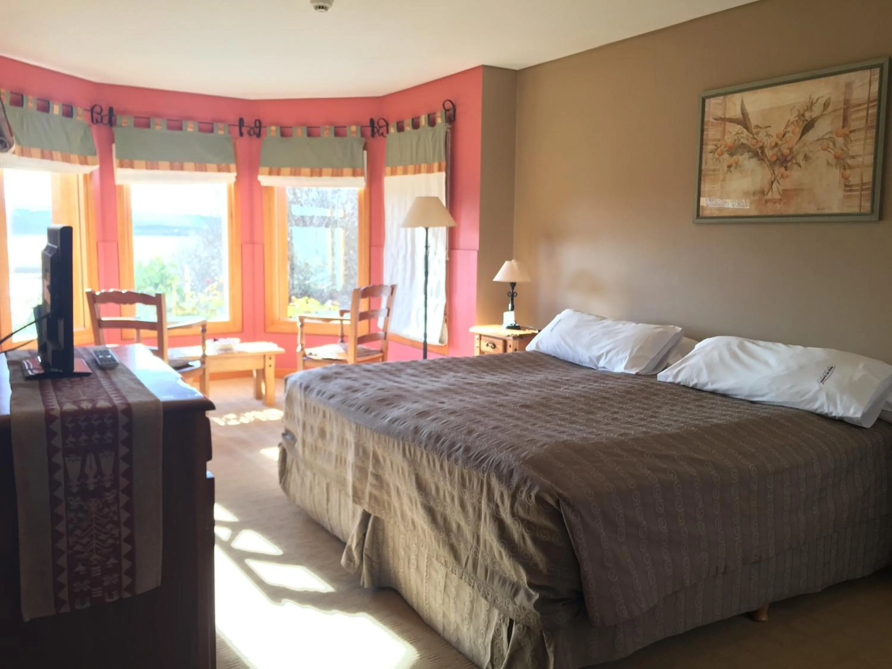 Photo of the whole room, Bed in Hosteria Los Hielos