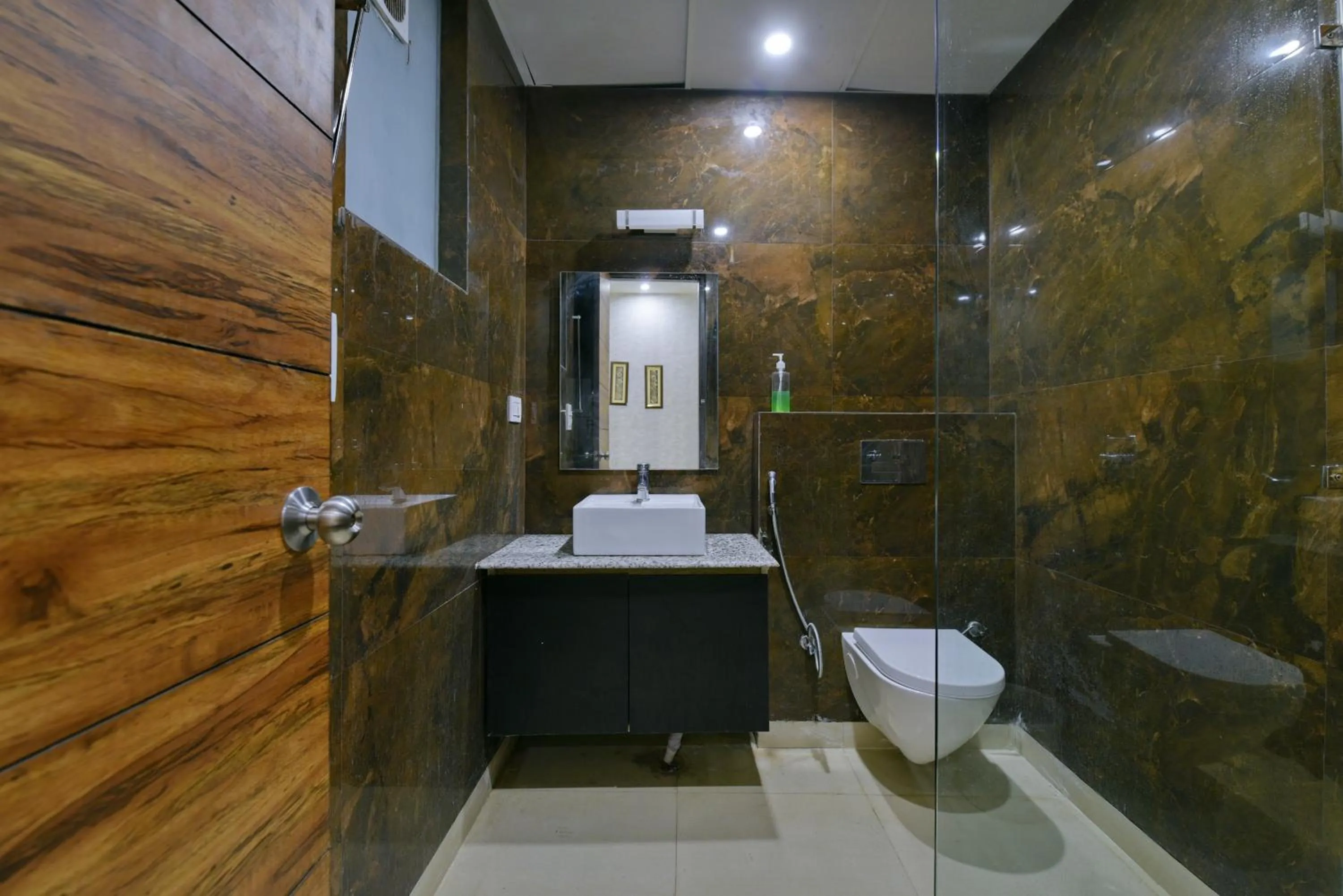 Shower in Hotel Fortune Inn By F9 Hotels
