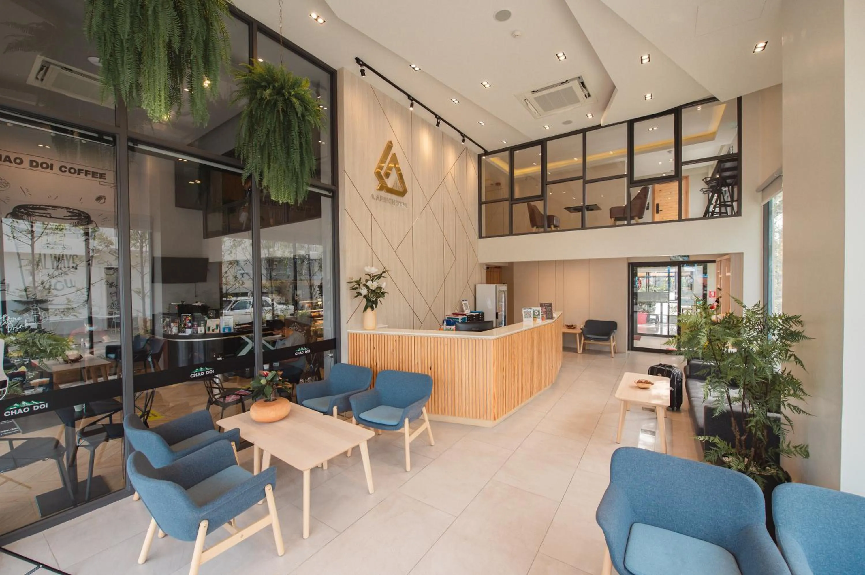 Lobby or reception in LA PINO HOTEL