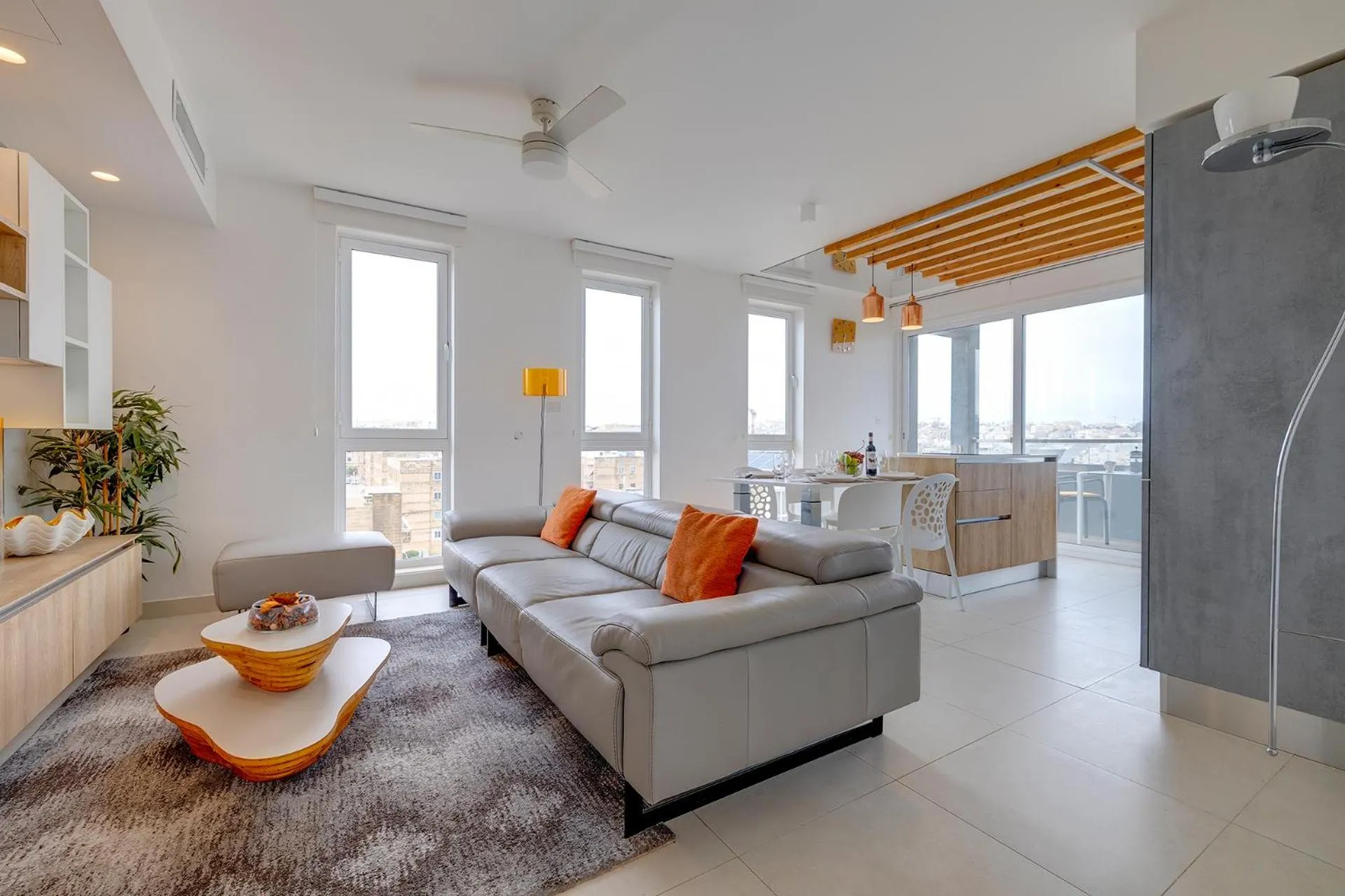 Stunning Apartment in a Central Location with Views
