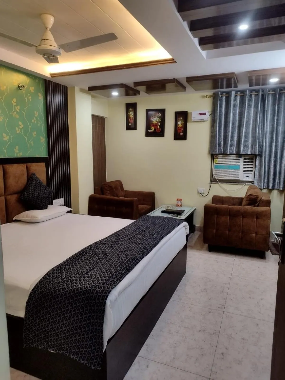 Bed in Hotel Prem Residency