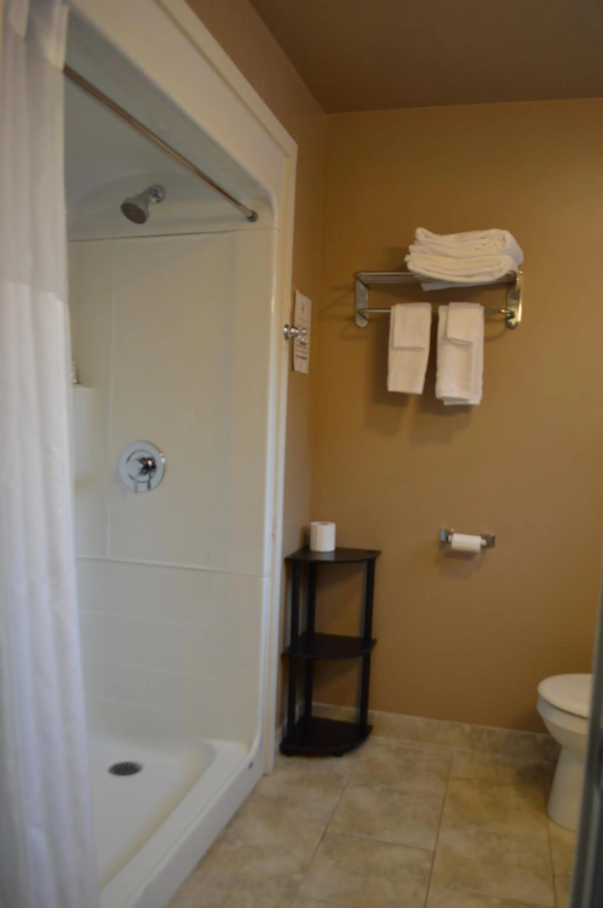 Bathroom in 3 Pines Lodge Muskoka