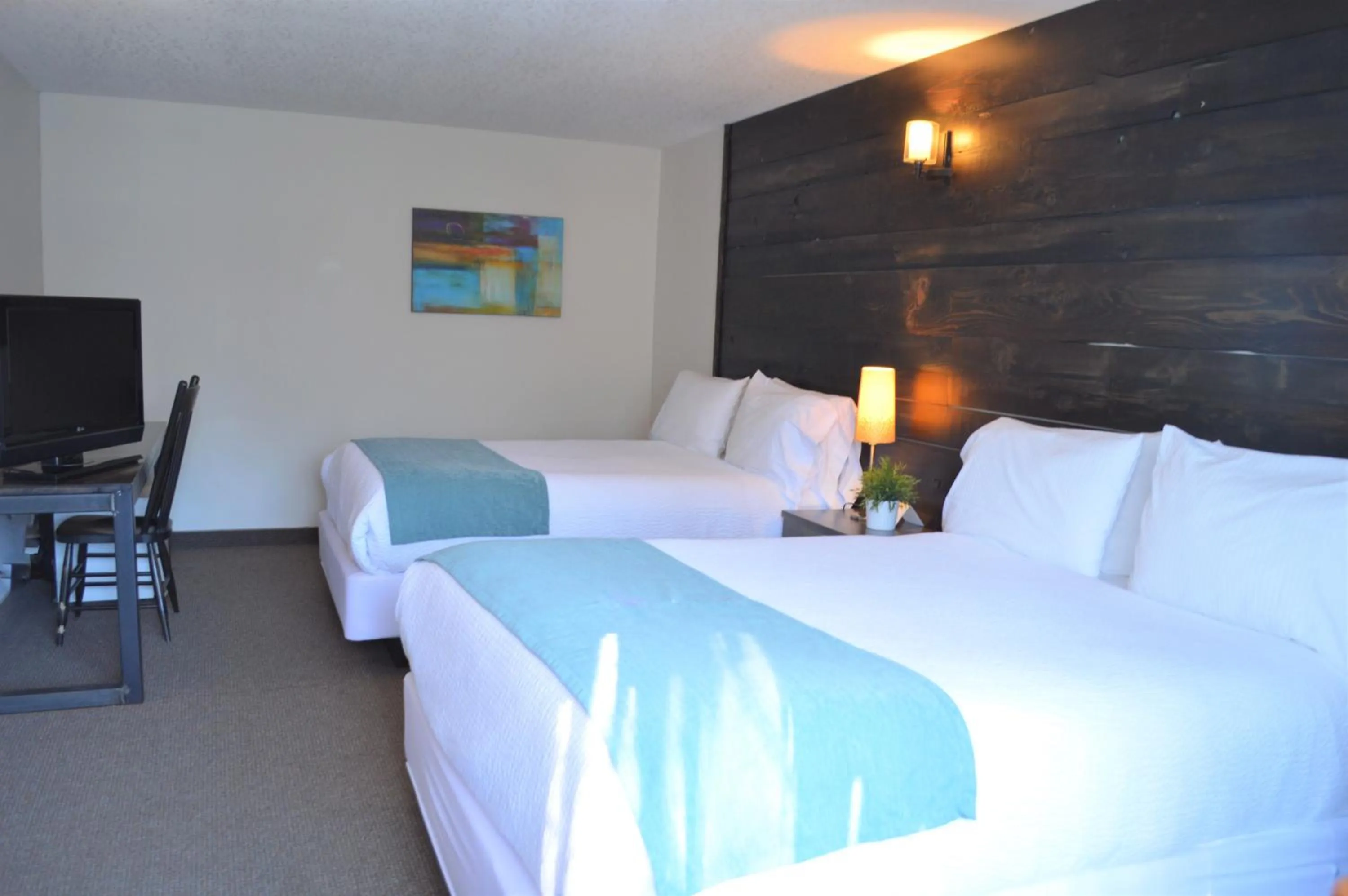 Bedroom in 3 Pines Lodge Muskoka