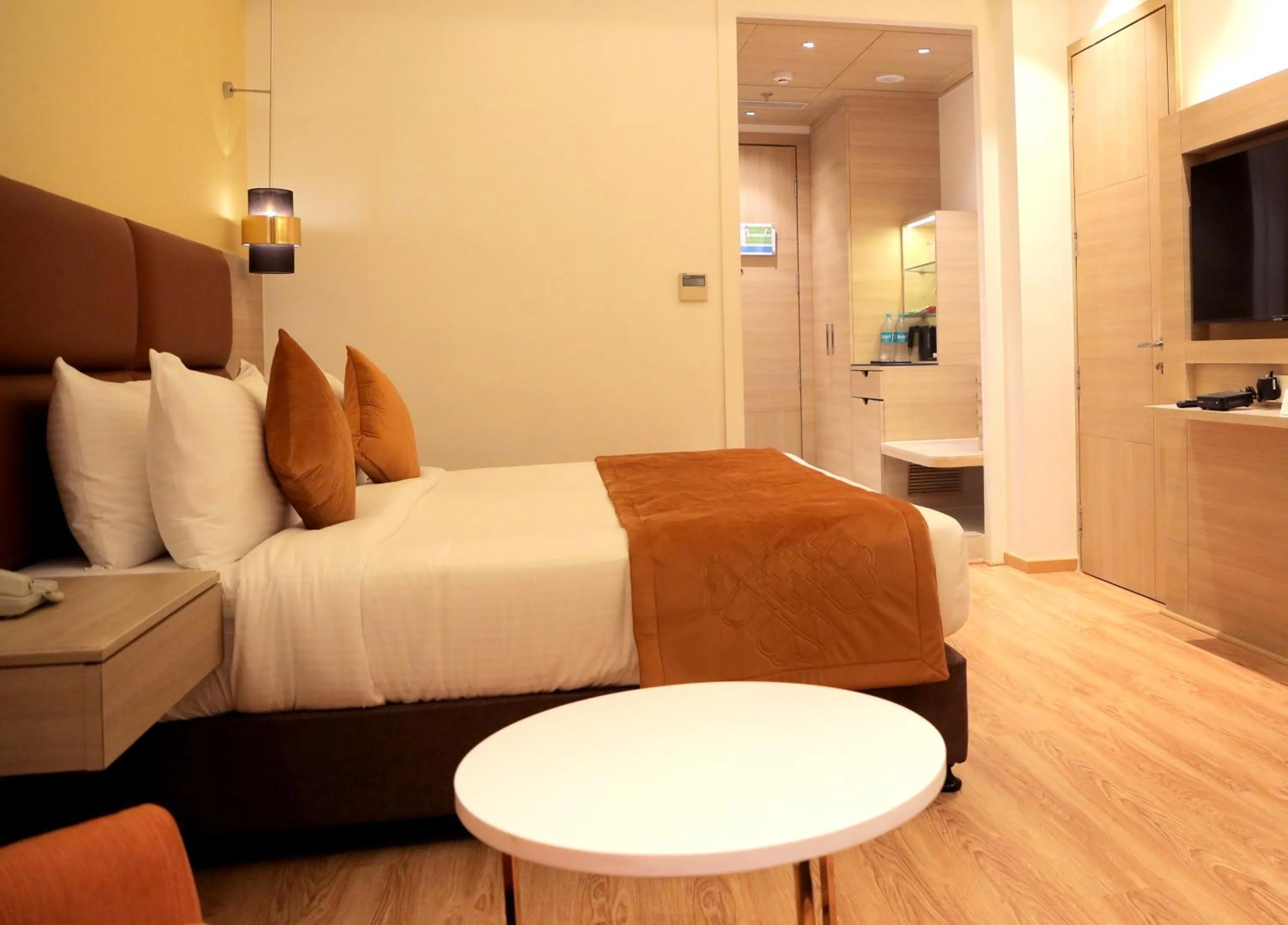 Photo of the whole room, Bed in Best Western Vrindavan