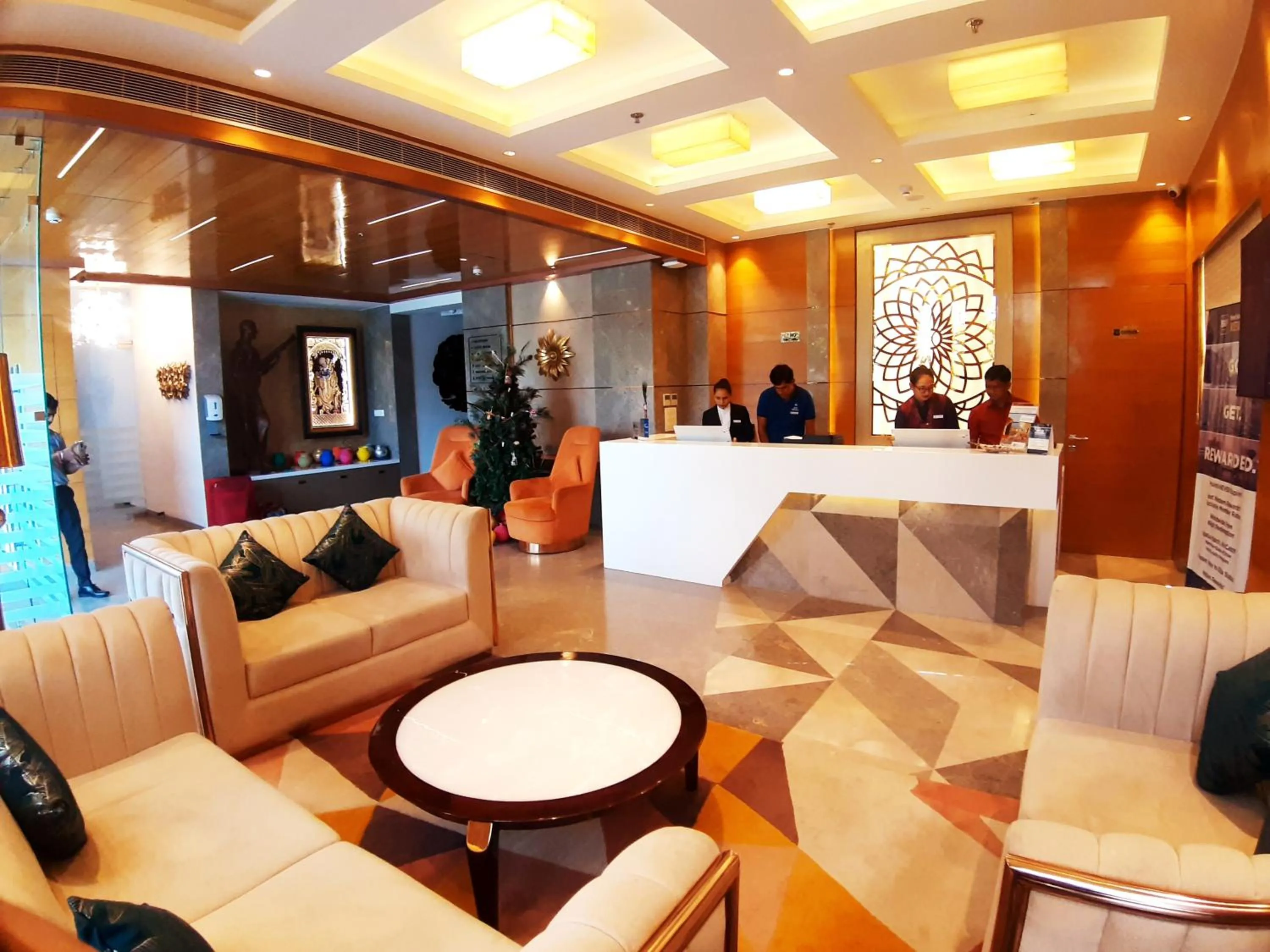 Lobby or reception in Best Western Vrindavan