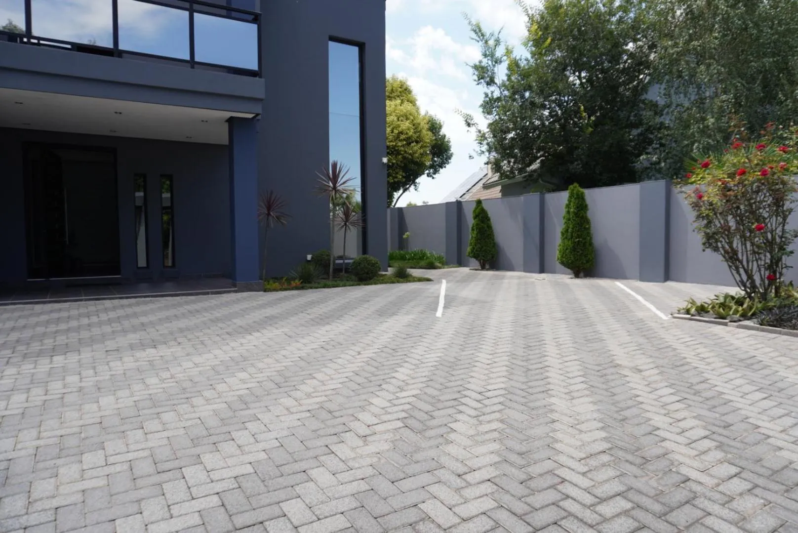 Property building in The Raz