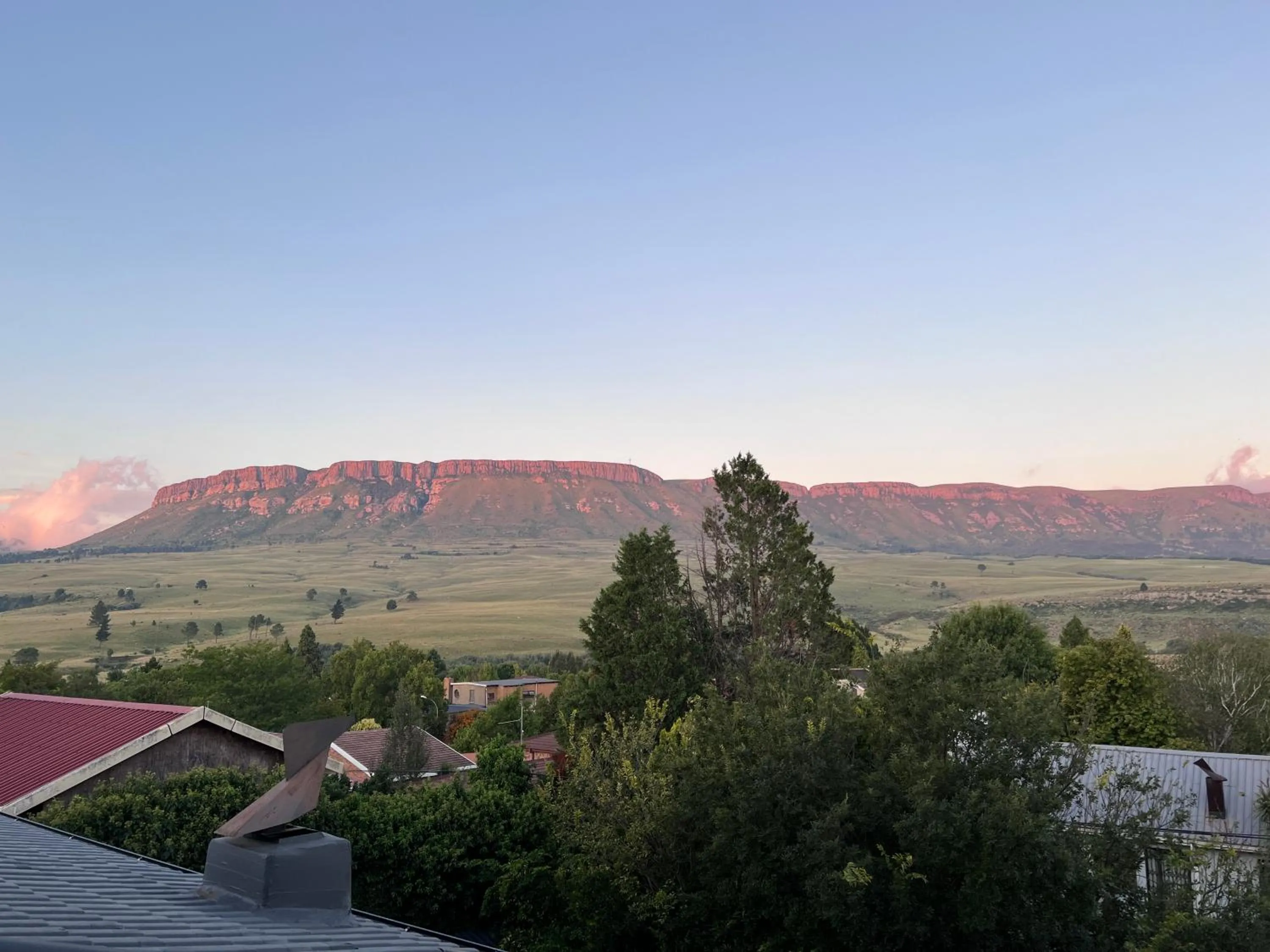 Mountain view in The Raz