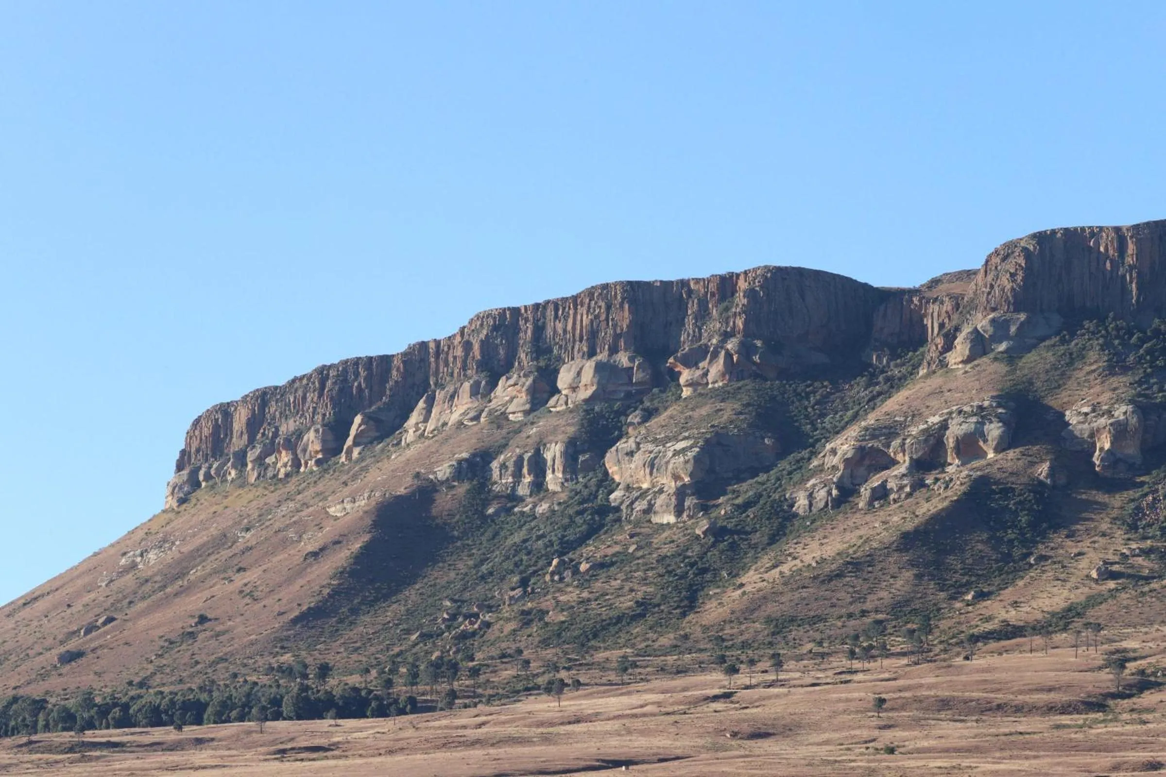 Mountain view in The Raz