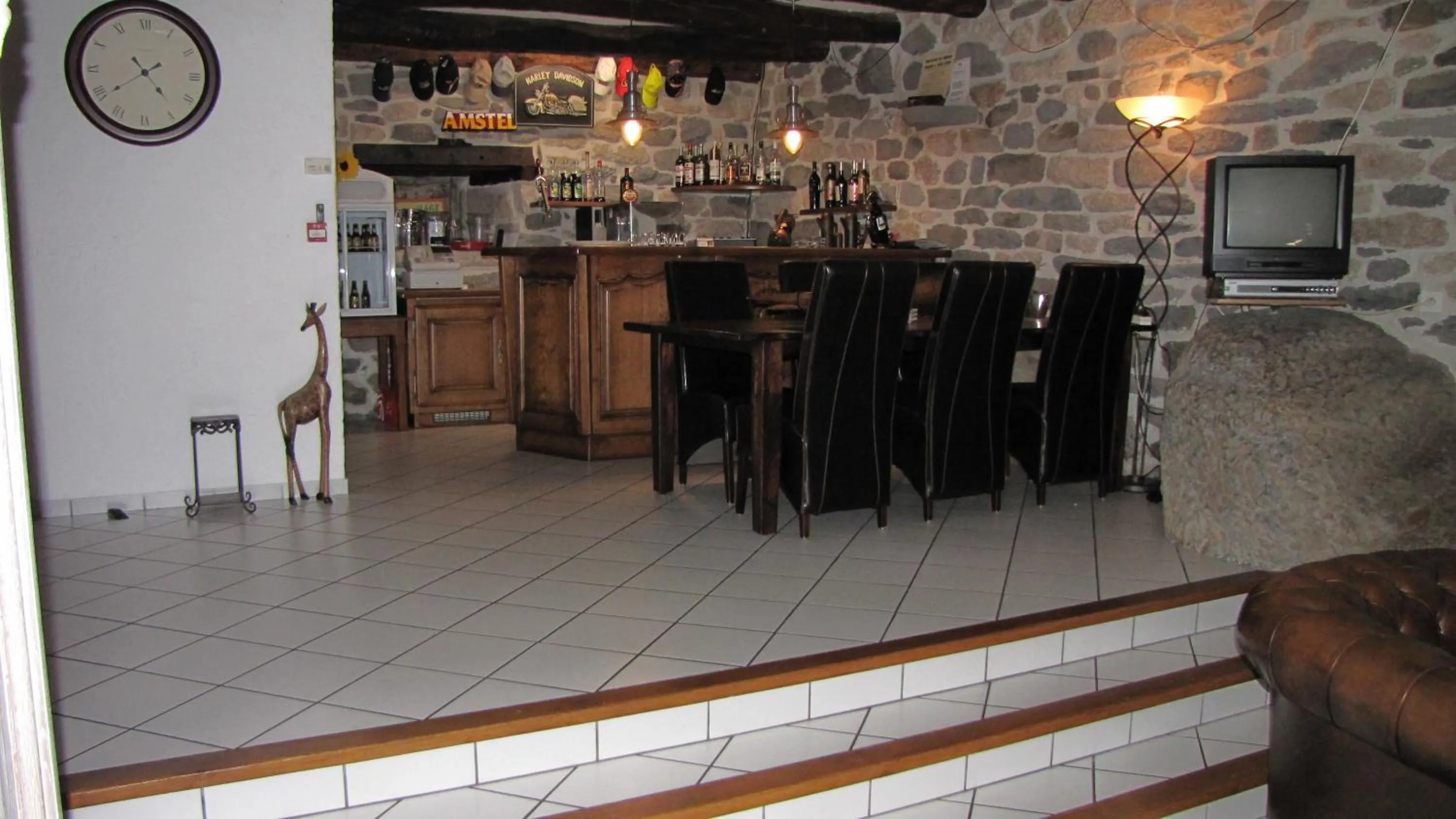 Lounge or bar in Le clos de Banes