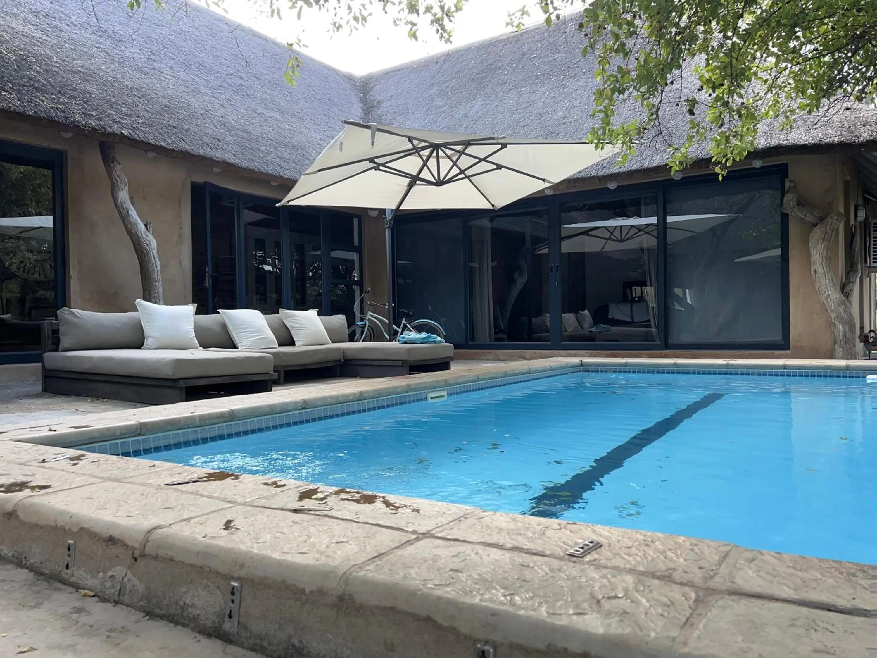 Property building in Simba Safaris African Pride Exotic Lodge