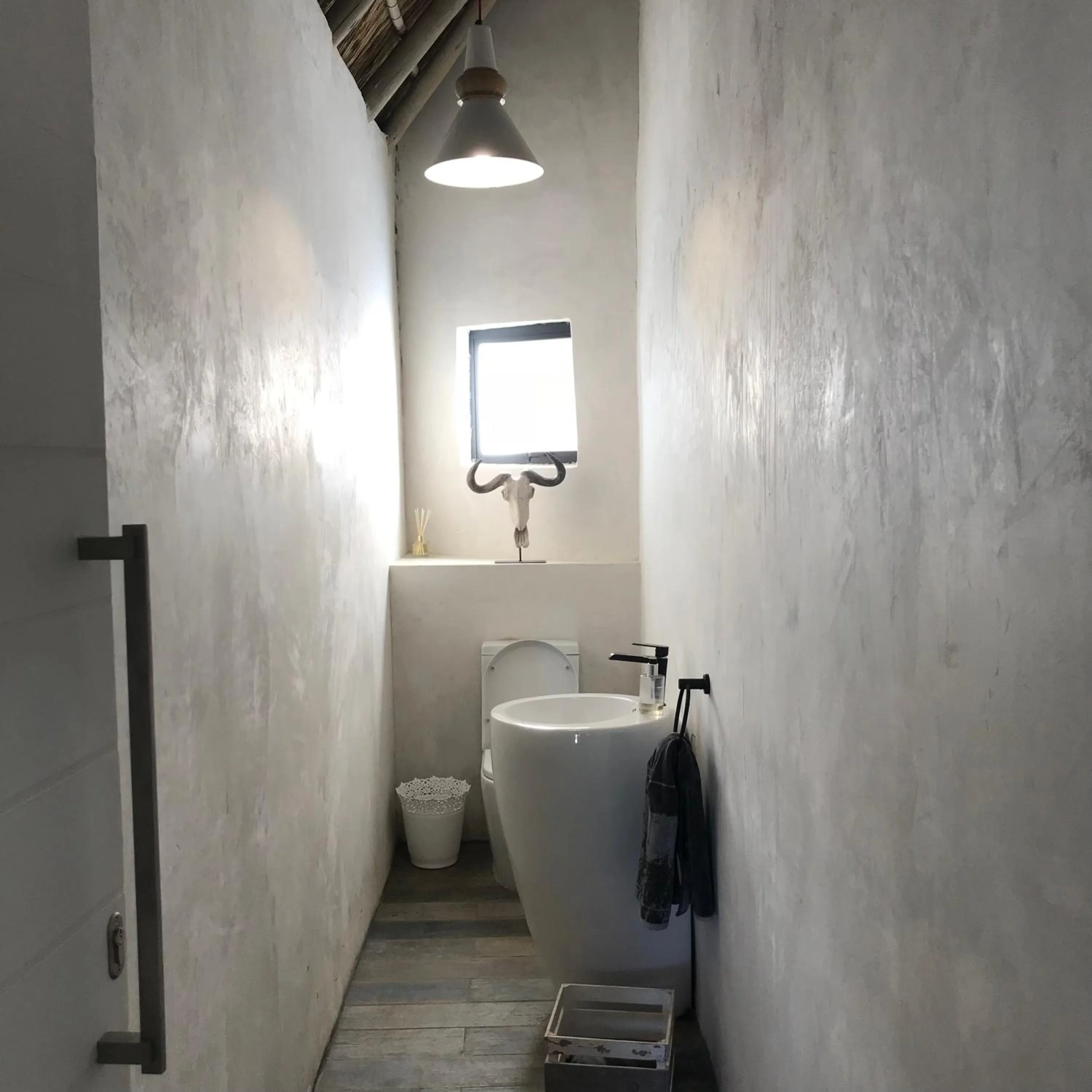 Toilet in Simba Safaris African Pride Exotic Lodge