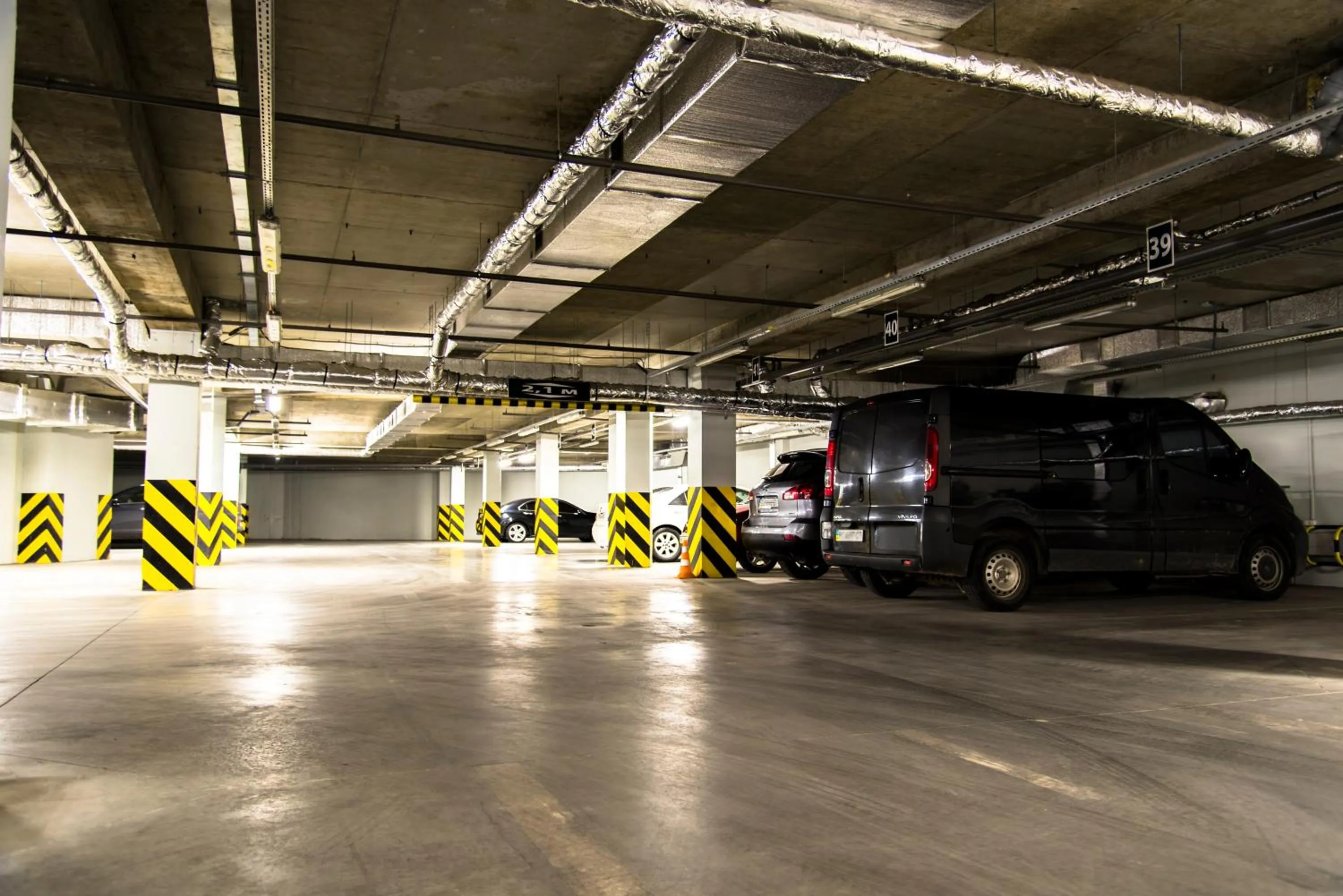 Parking in Rius Hotel Lviv