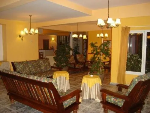 Communal lounge/ TV room in Kelta Hotel El Calafate