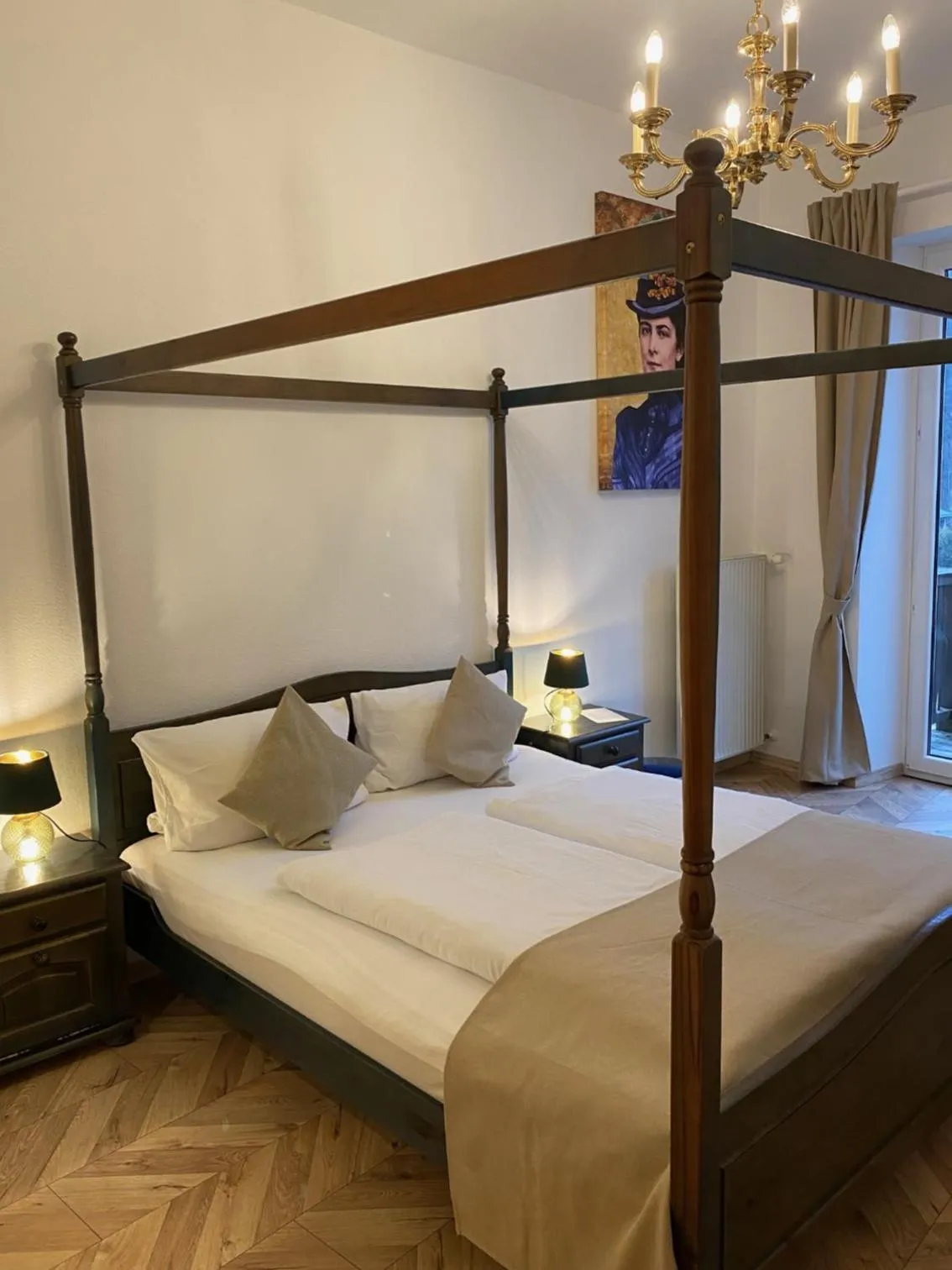Bed in Pension und Ferienwohnung Frech