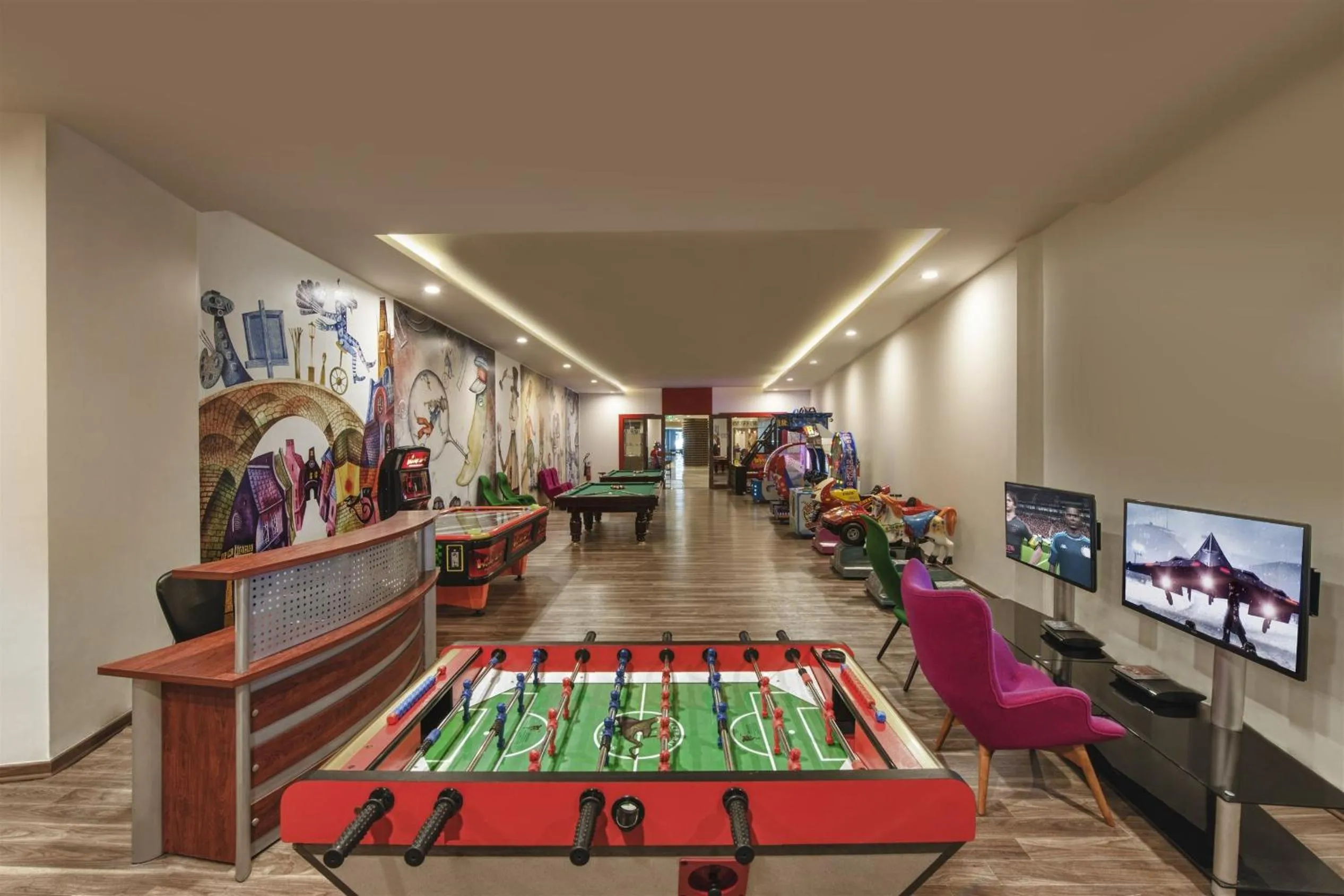 Children play ground in Botanik Platinum Hotel