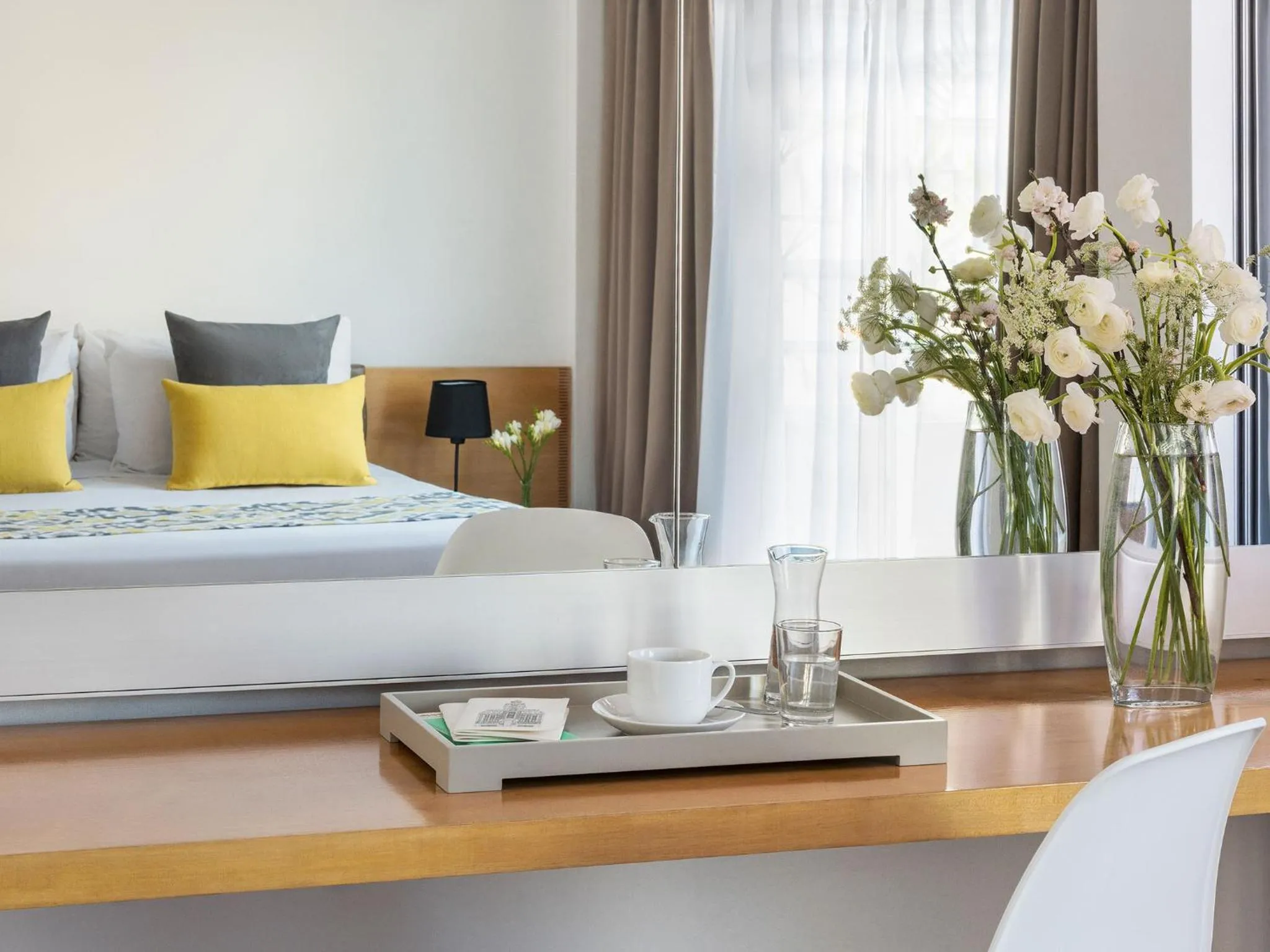 Photo of the whole room, Bed in HTL Urbano