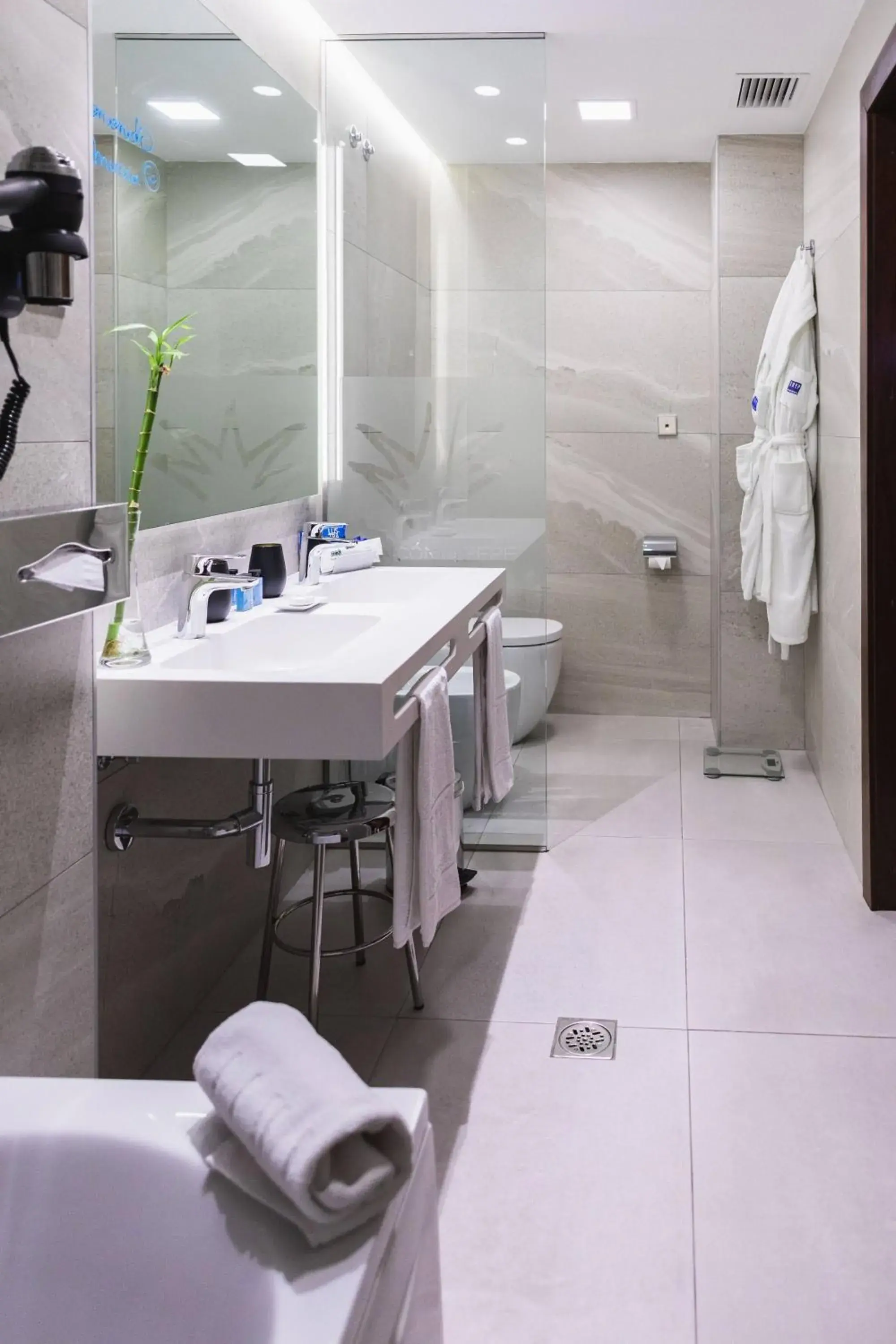 Bathroom in Hotel Murcia Rincón de Pepe Affiliated by Meliá Bathroom in Hotel Murcia Rincón de Pepe Affiliated by Meliá