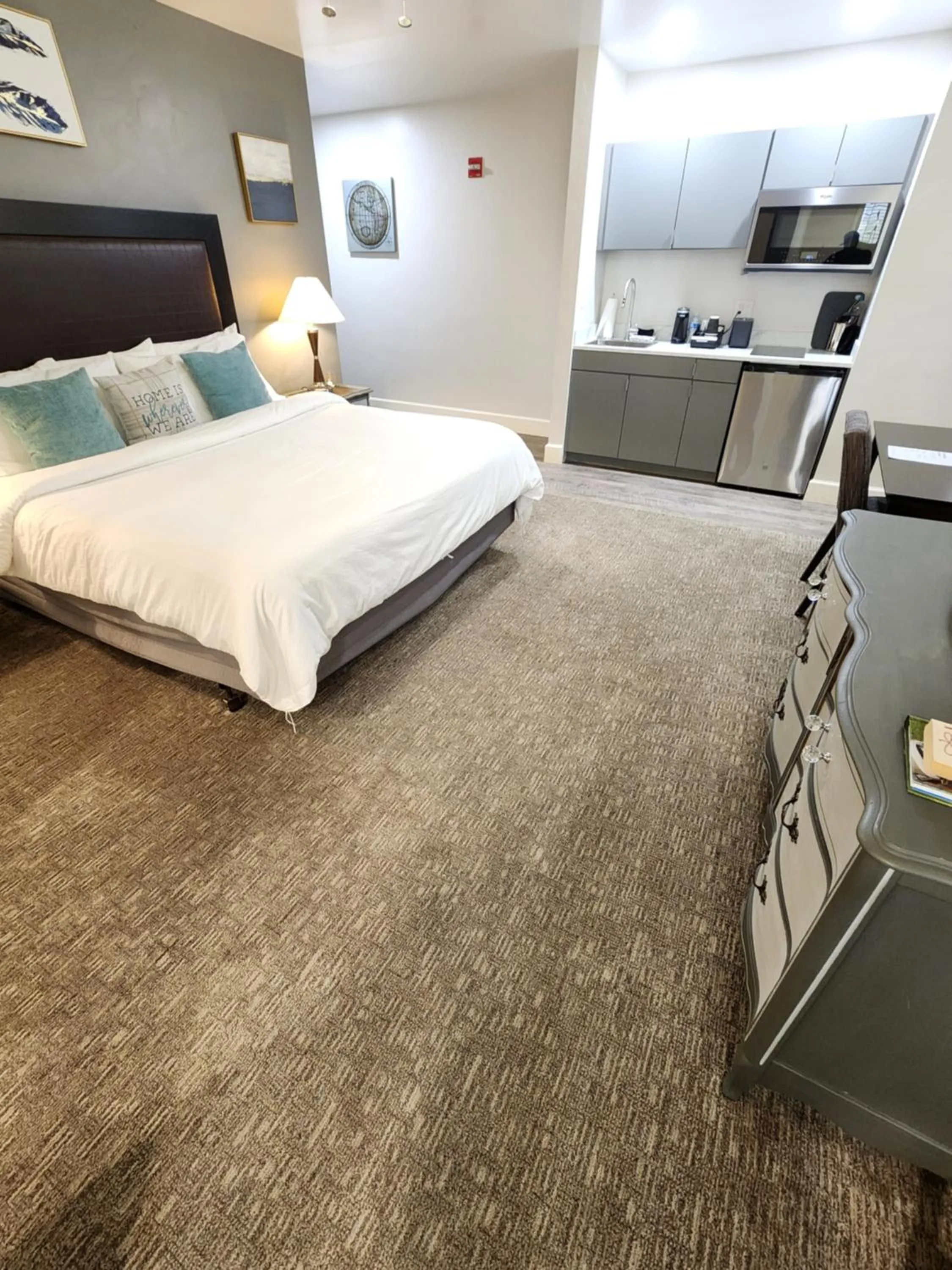 Bed in Hotel Phillips