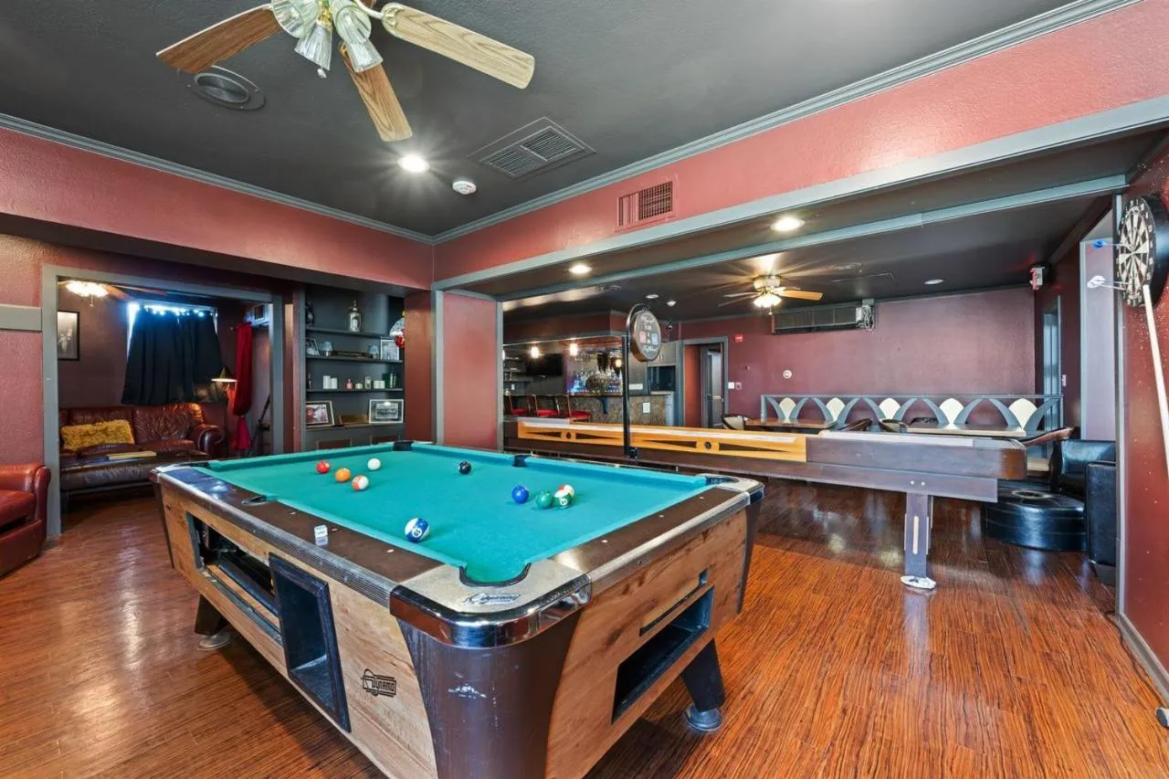 Game Room in Hotel Phillips