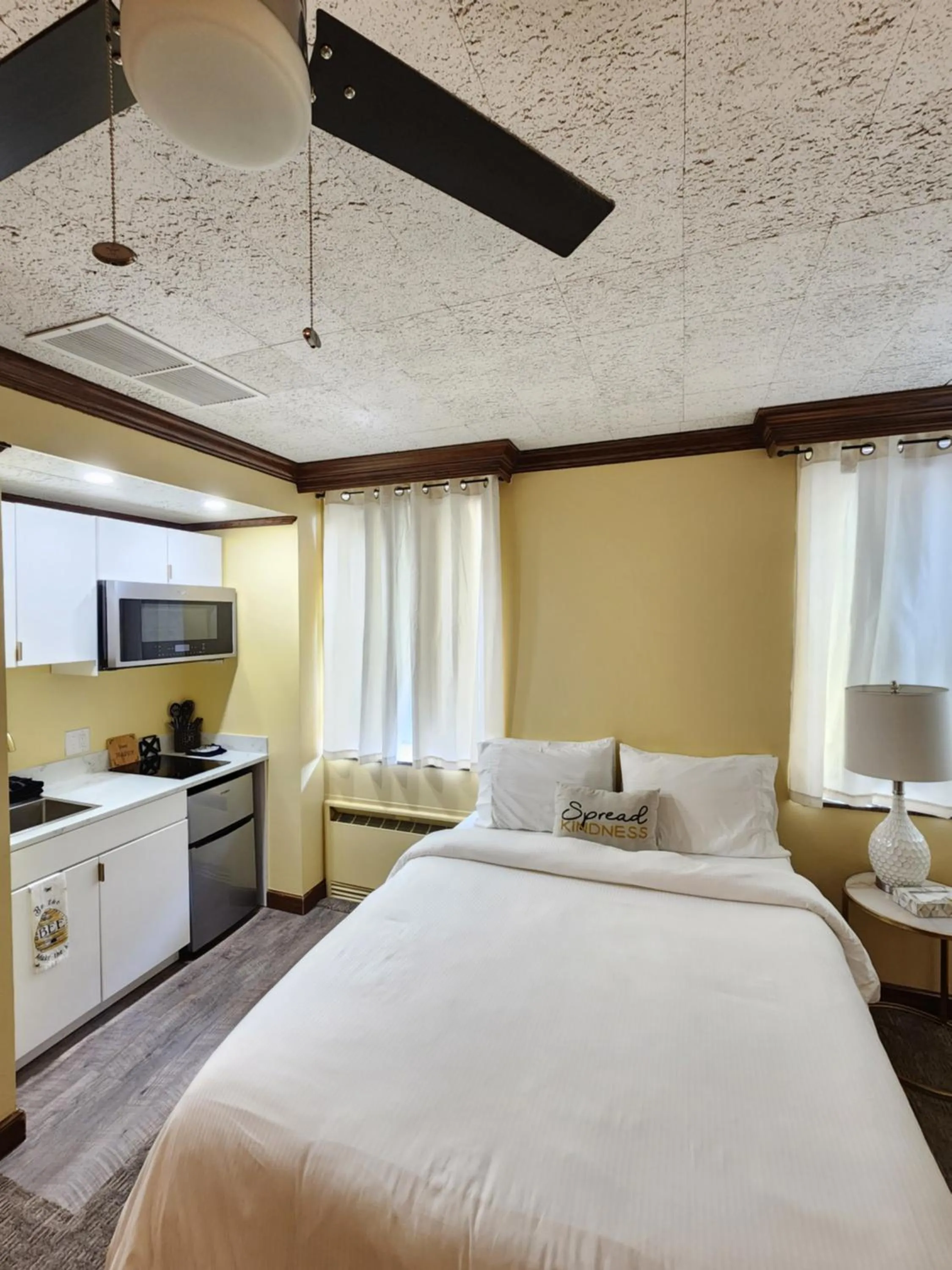 Bed in Hotel Phillips