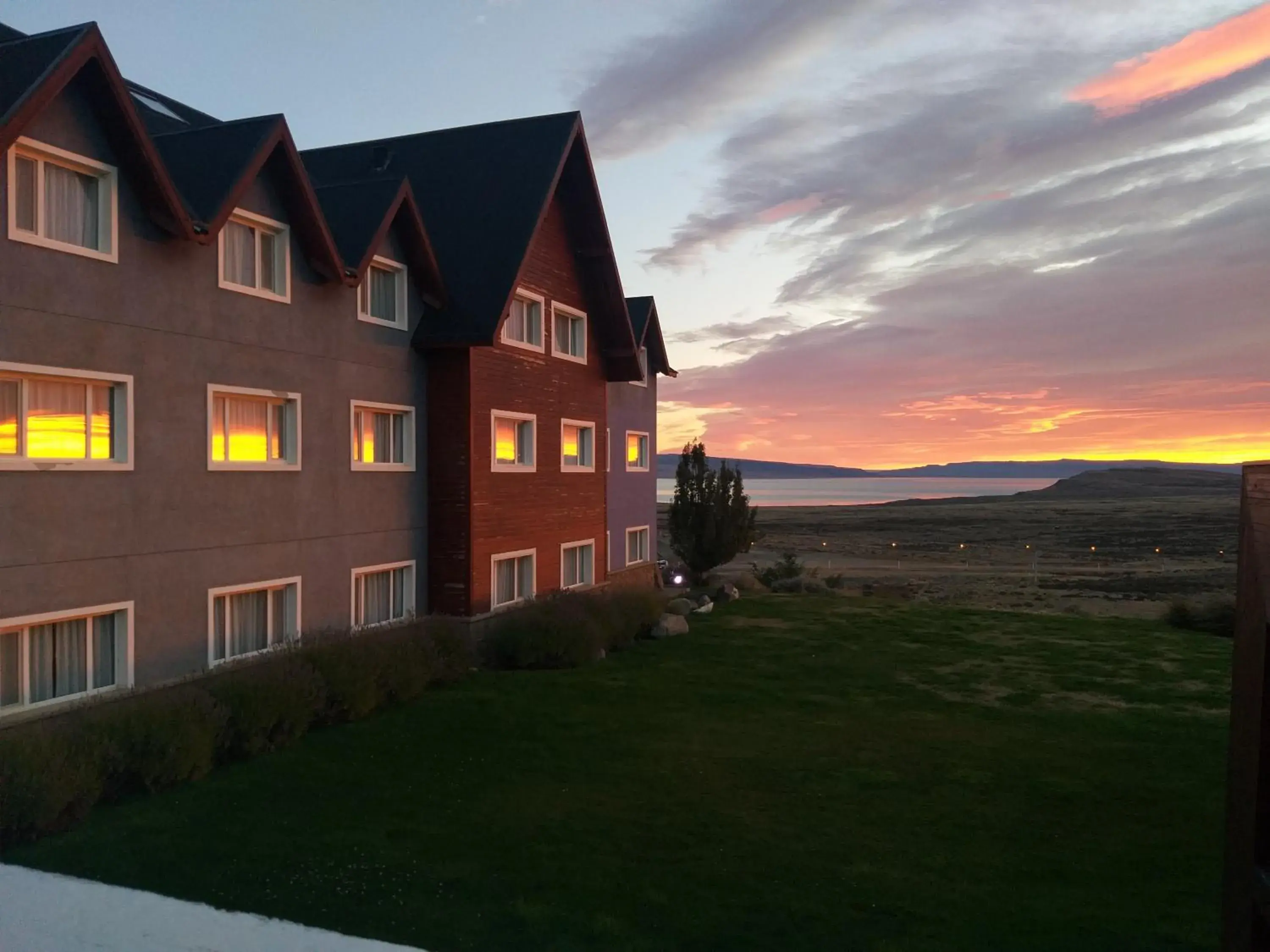 Property building in Alto Calafate Hotel Property building in Alto Calafate Hotel