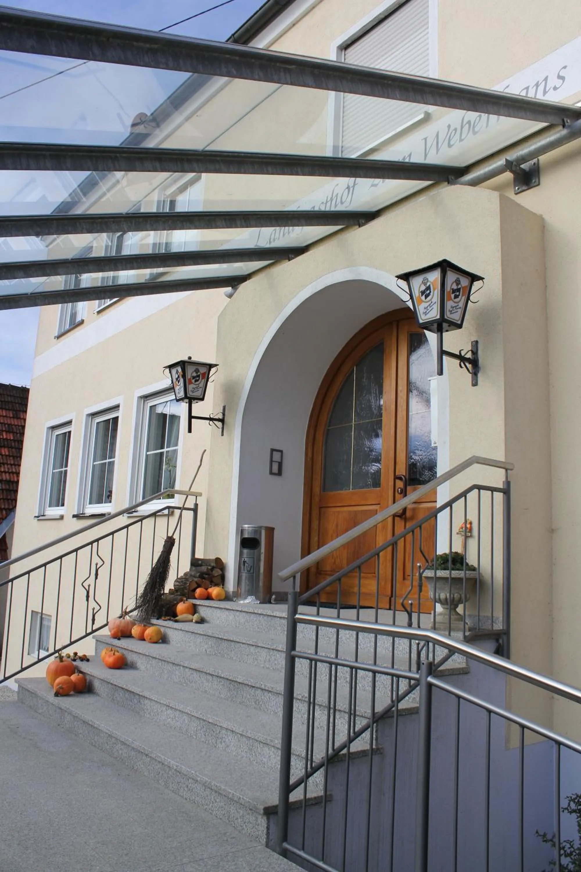 Facade/entrance in Landgasthof Weberhans