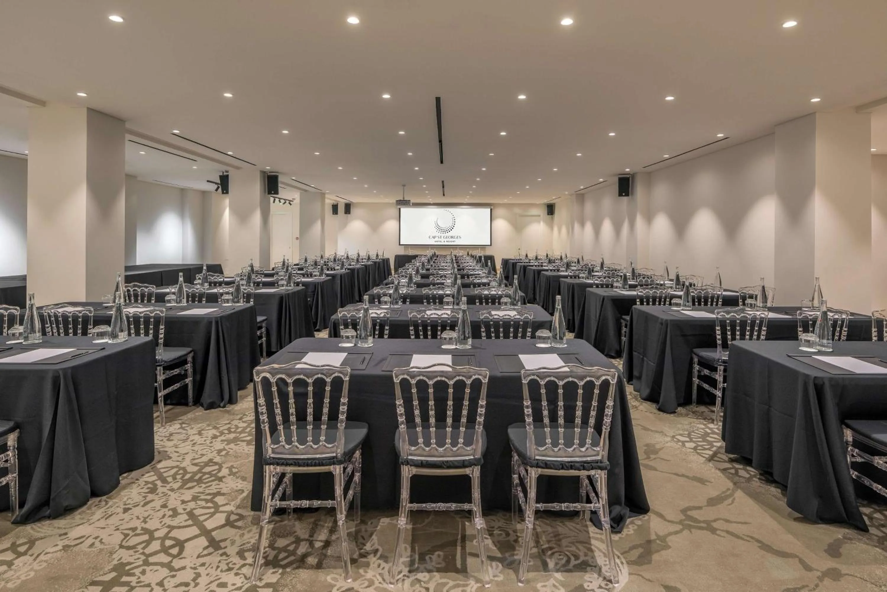 Meeting/conference room in Cap St Georges Hotel & Resort