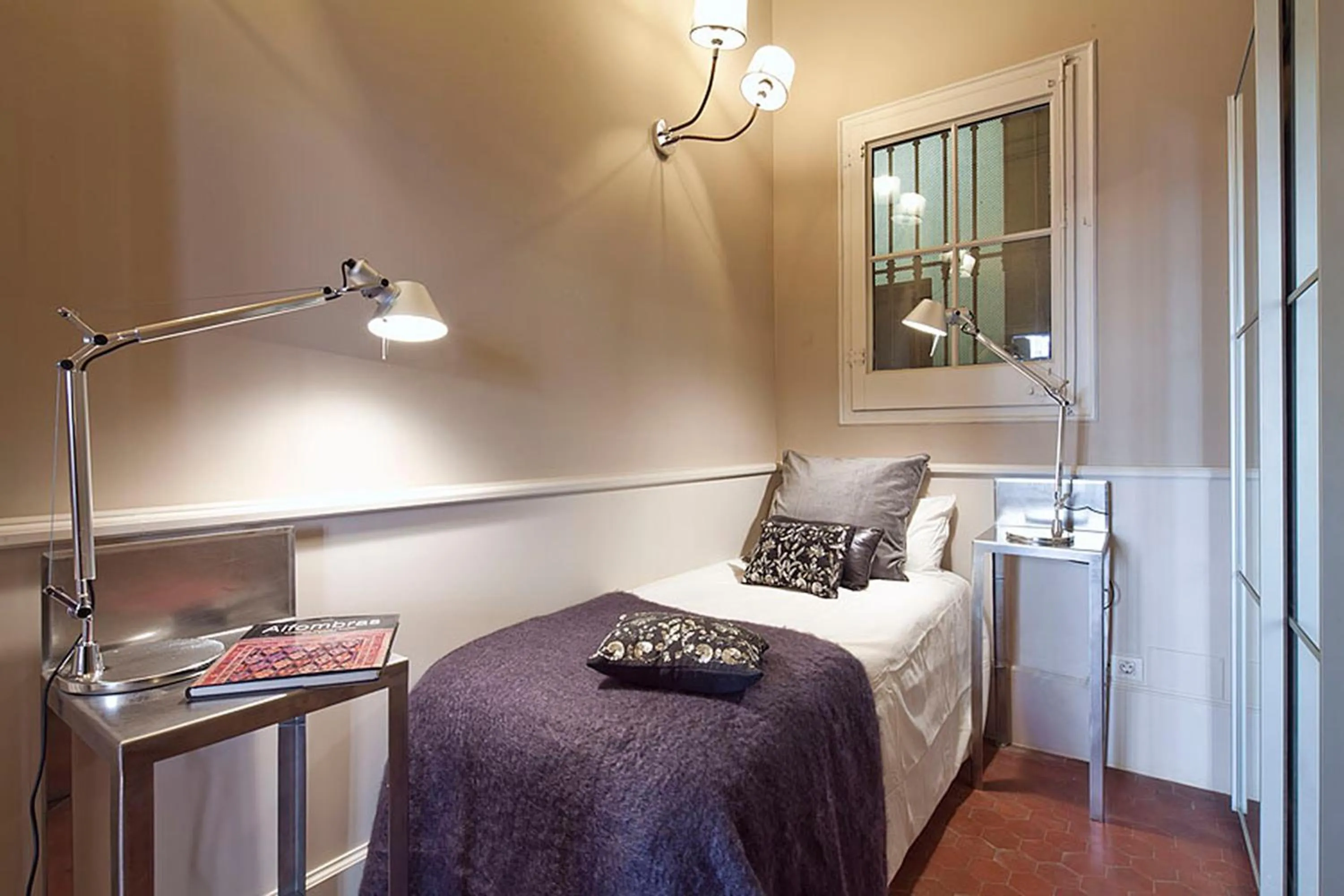 Bedroom, Bed in My Space Barcelona Rambla Catalunya Center