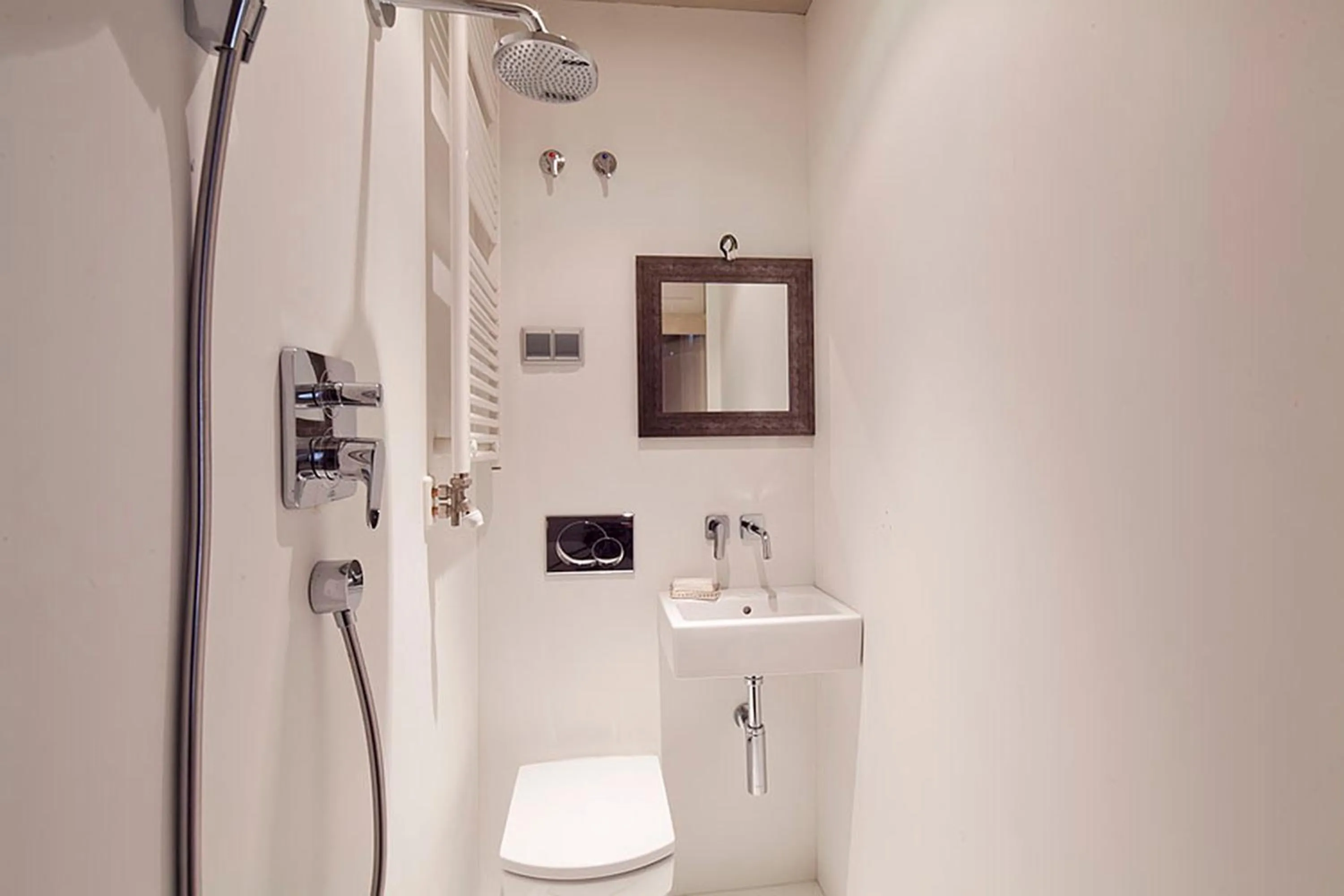 Bathroom in My Space Barcelona Rambla Catalunya Center