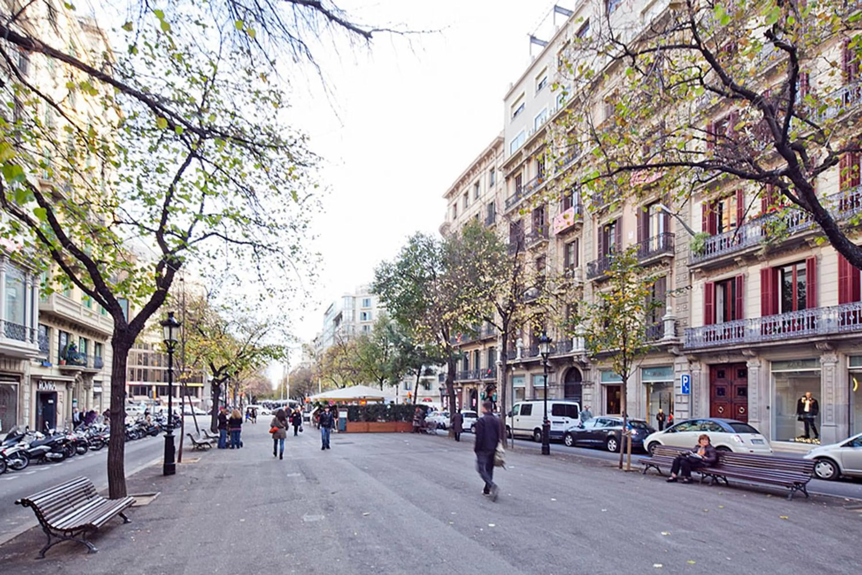 Neighbourhood in My Space Barcelona Rambla Catalunya Center