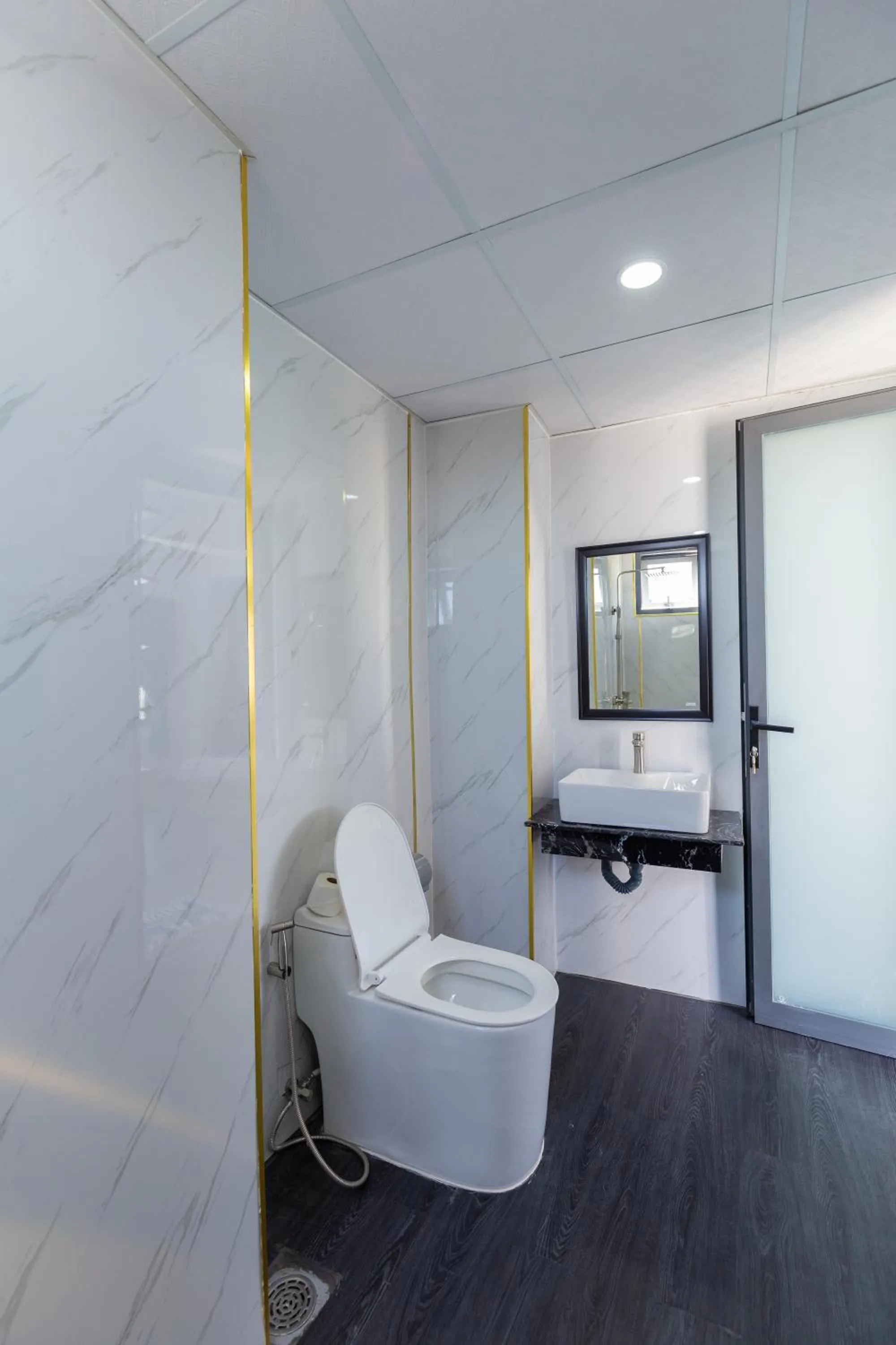 Bathroom in Khách sạn Thái Bình