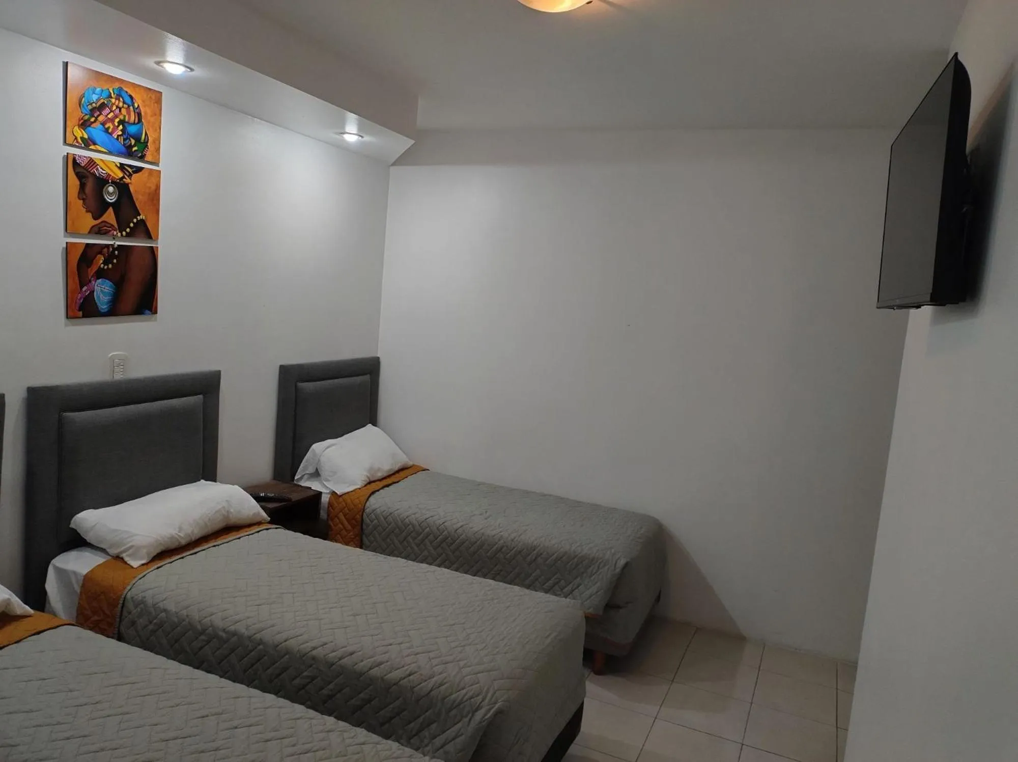 Bedroom, Bed in San Remo City Hotel