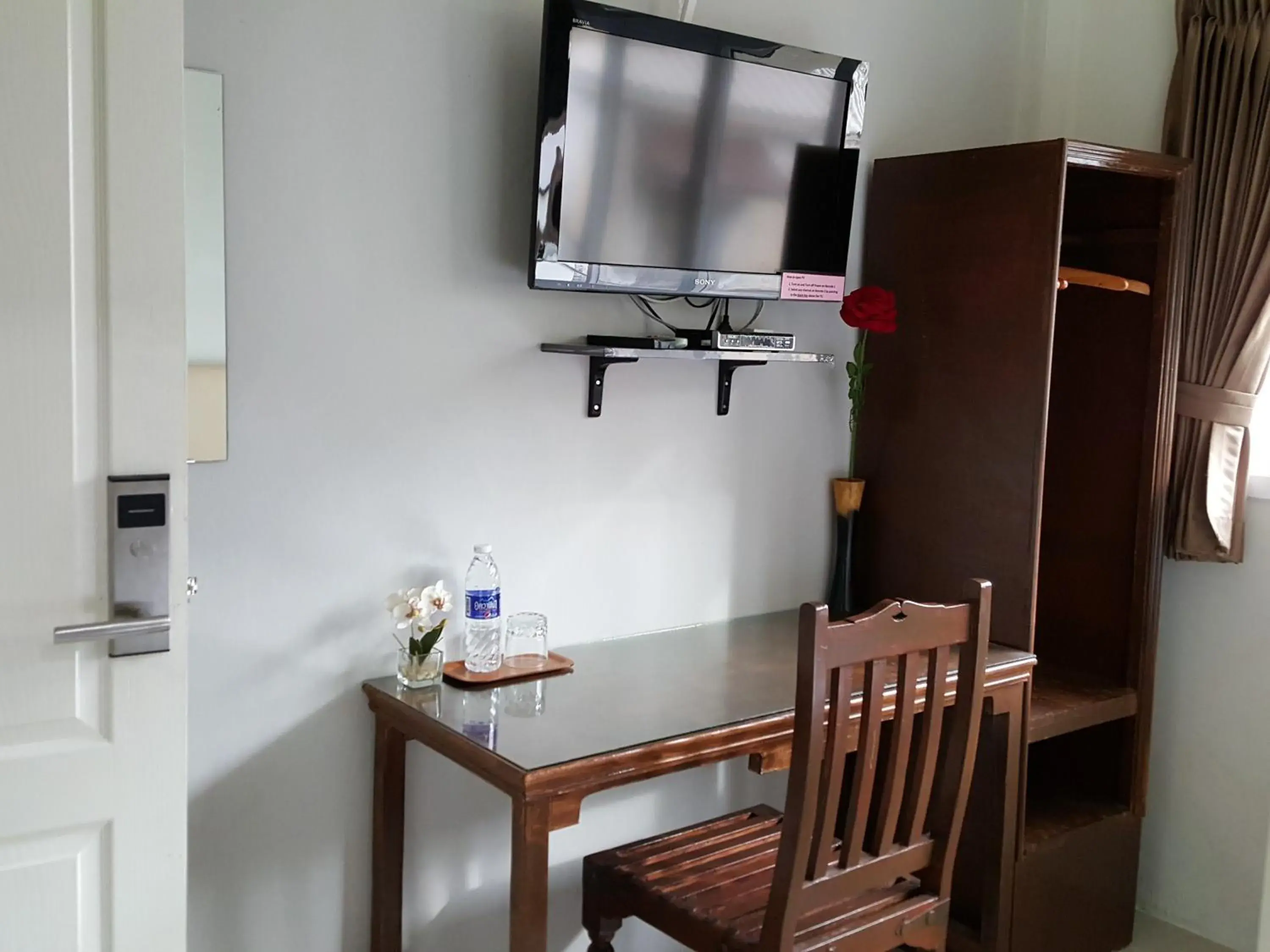 Standard Double Room in Bangkok Check Inn @Chareon Krung Standard Double Room in Bangkok Check Inn @Chareon Krung