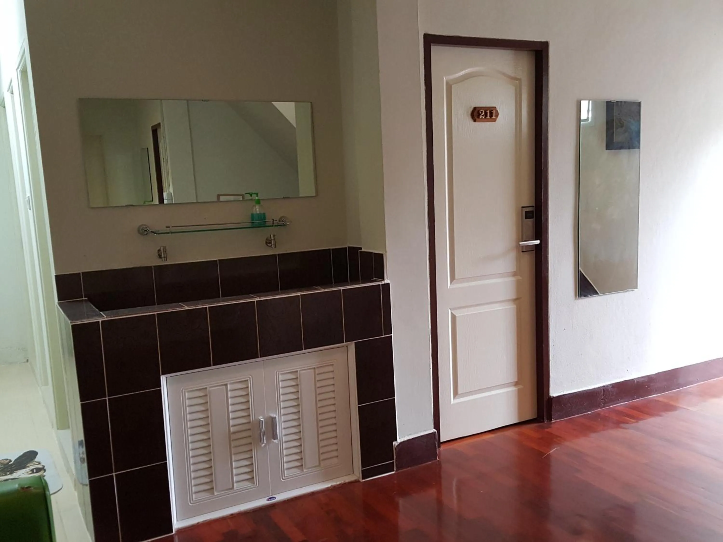 Property building in Bangkok Check Inn @Chareon Krung