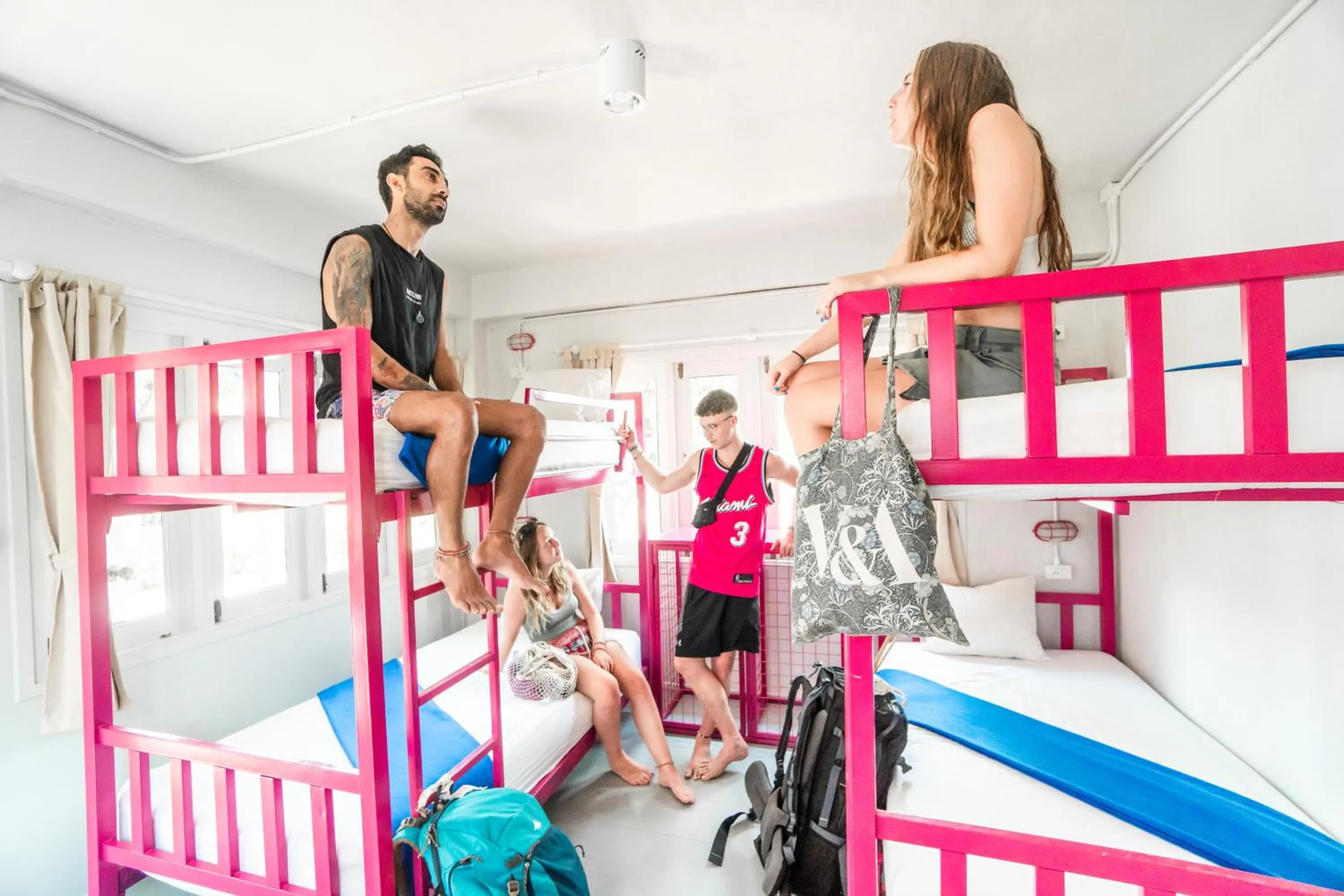 Bed in Slumber Party Koh Tao