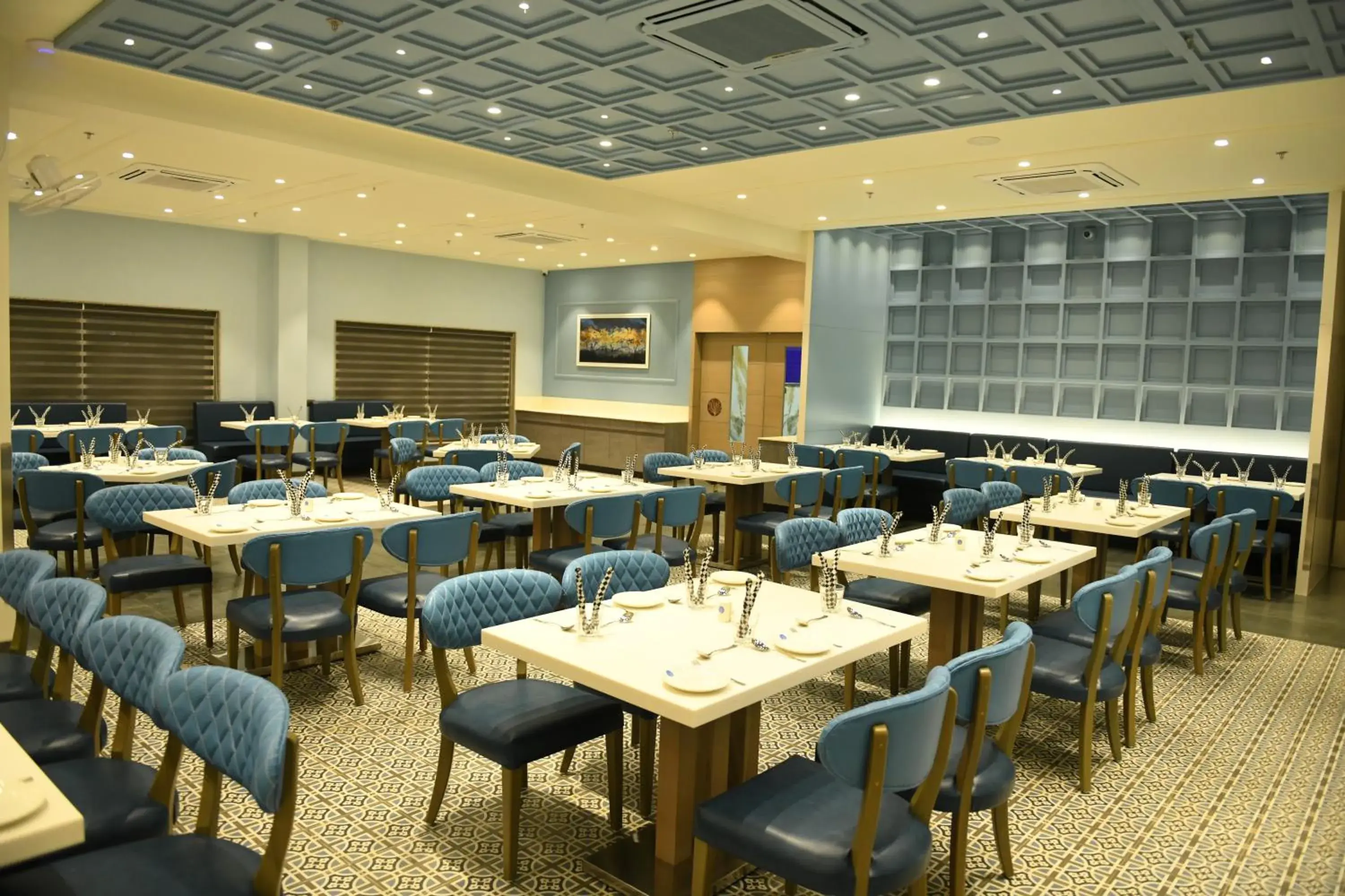 Restaurant/places to eat in Hotel Blueivy Anand Restaurant/places to eat in Hotel Blueivy Anand