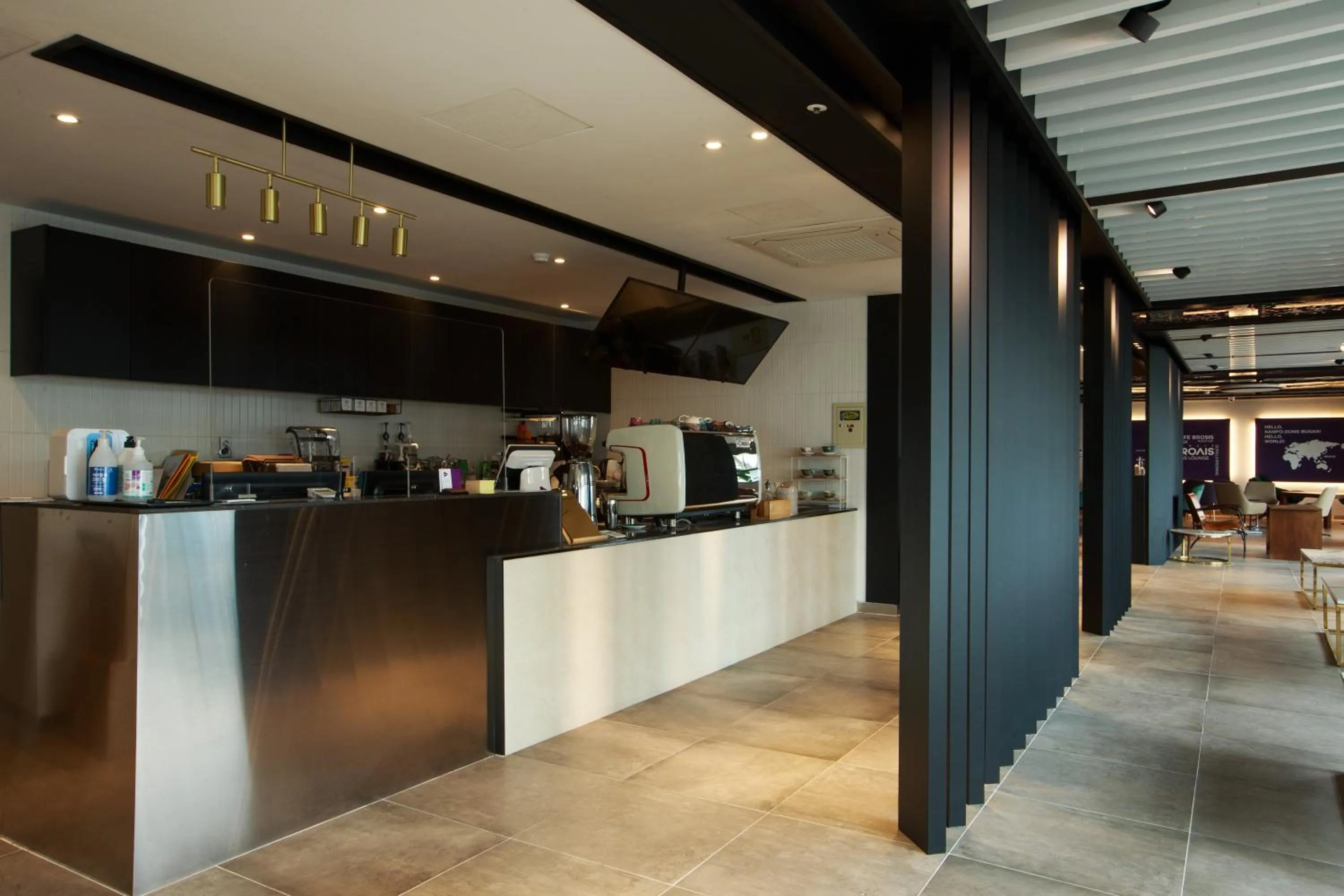 Lobby or reception in Brosis Hotel