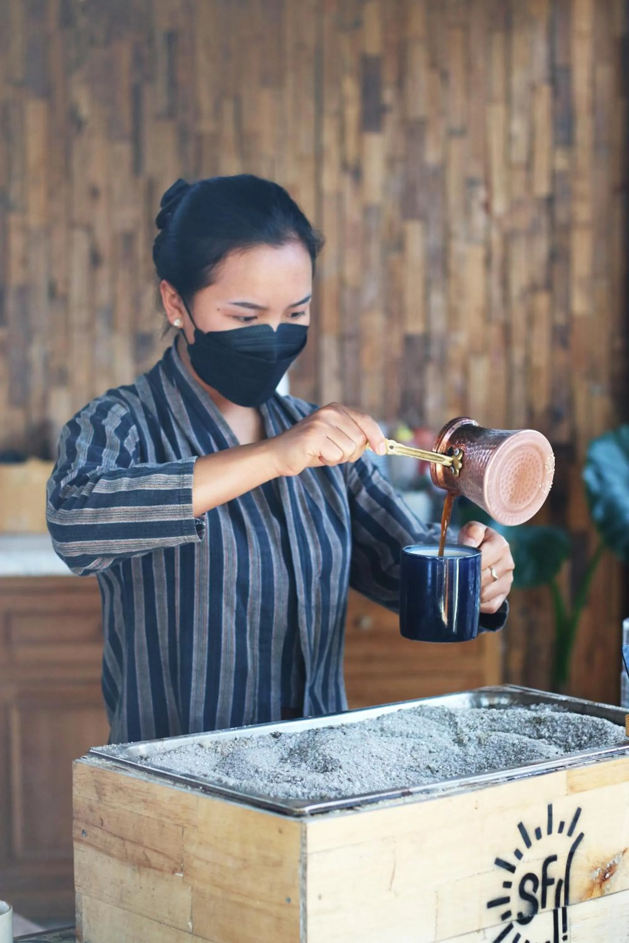 Breakfast in Sunsetfalls Gardens and Resort