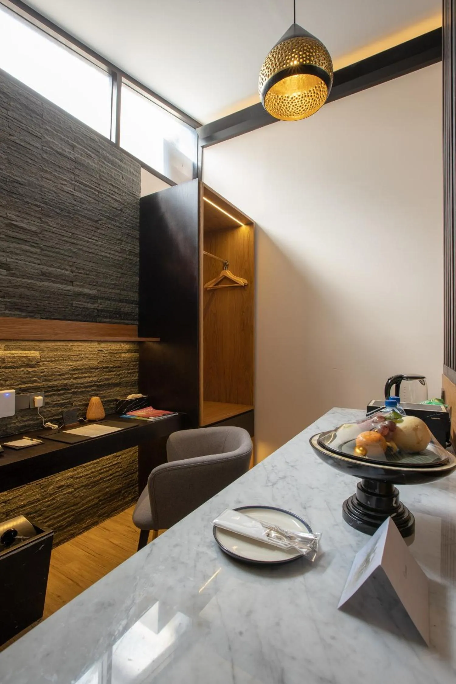 Seating area in Sunsetfalls Gardens and Resort