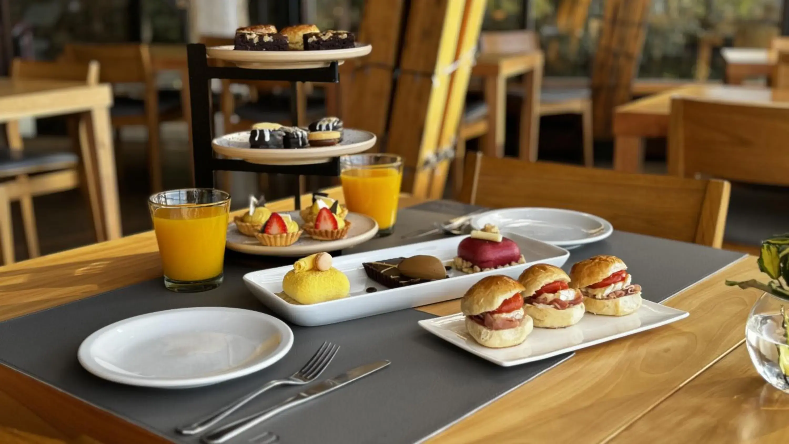 Restaurant/places to eat in Design Suites Bariloche Restaurant/places to eat in Design Suites Bariloche