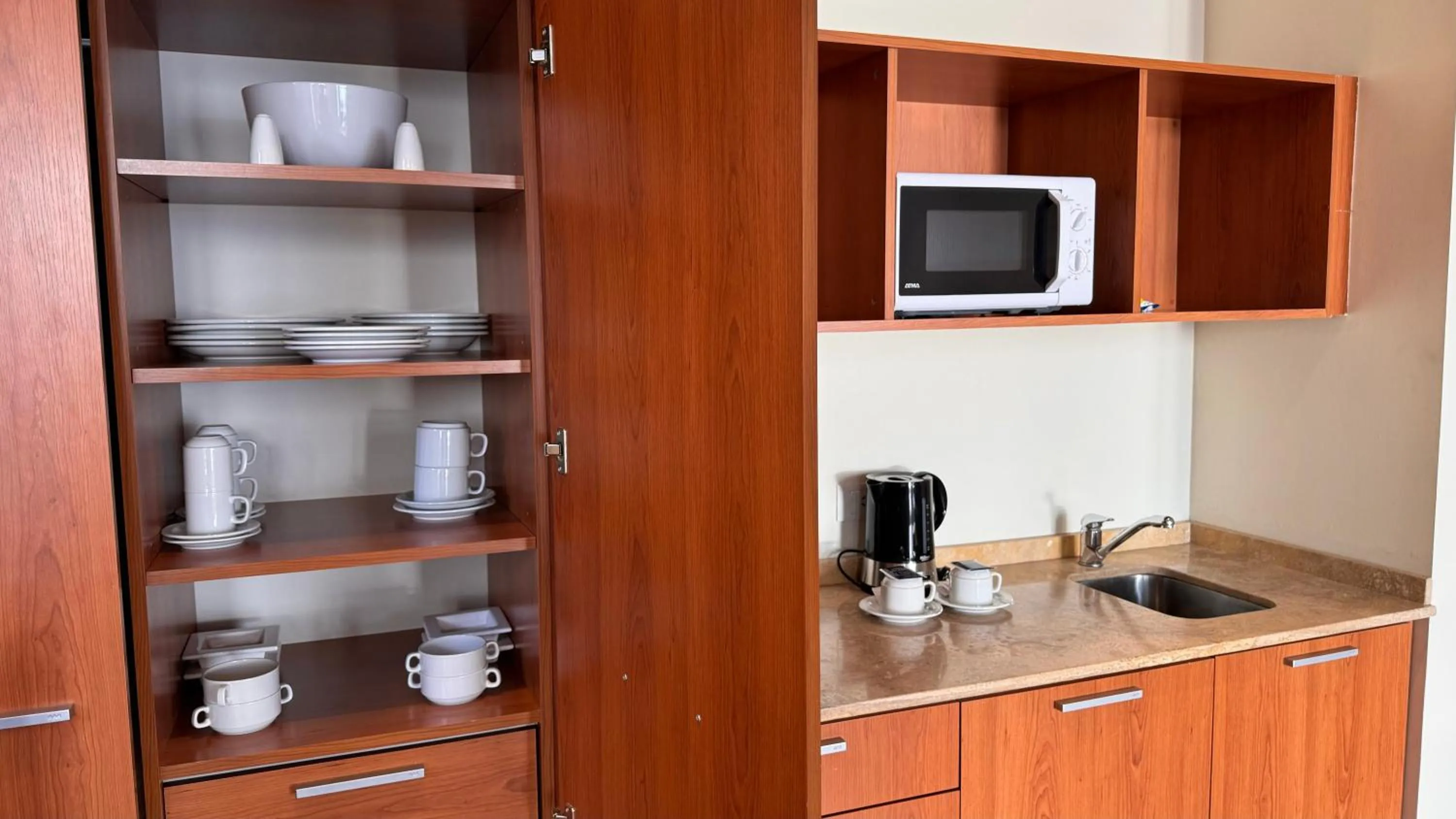 Coffee/tea facilities in Design Suites Bariloche