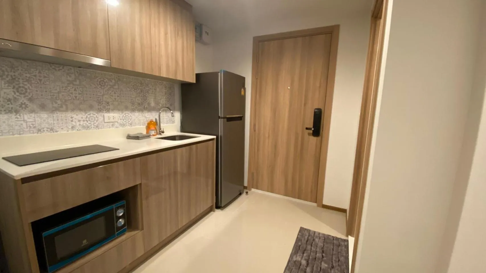 Kitchen or kitchenette in RoomQuest Hua-Hin Lahabana