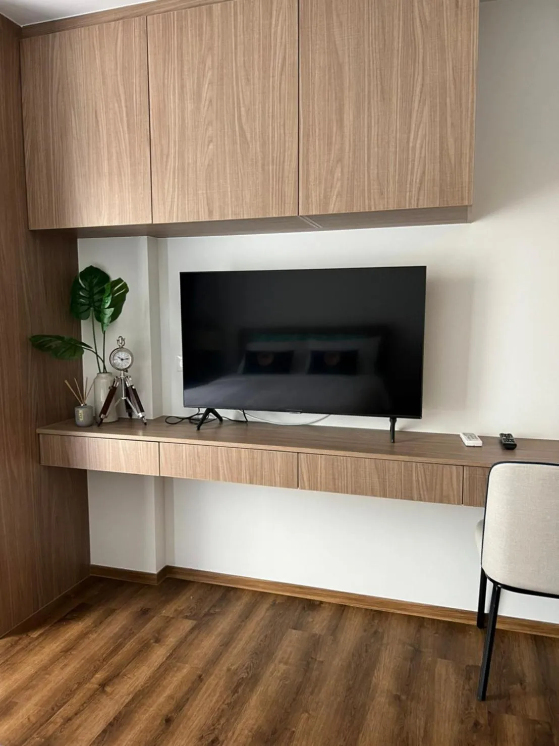 TV and multimedia in RoomQuest Hua-Hin Lahabana