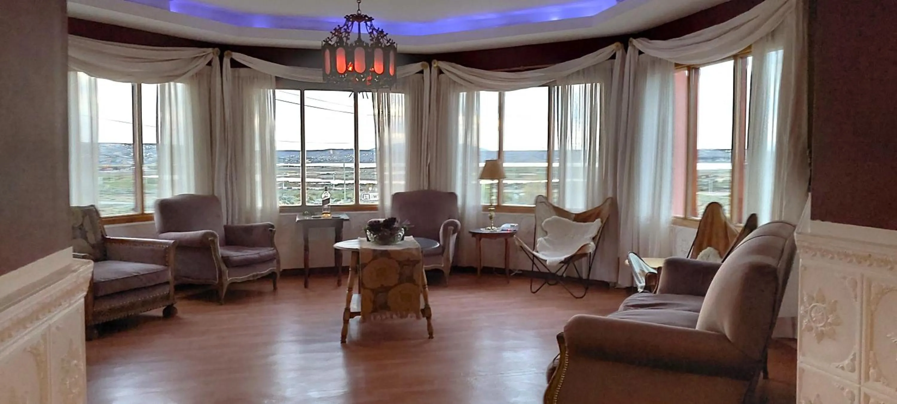 Communal lounge/ TV room in Meulen Hosteria y Apart