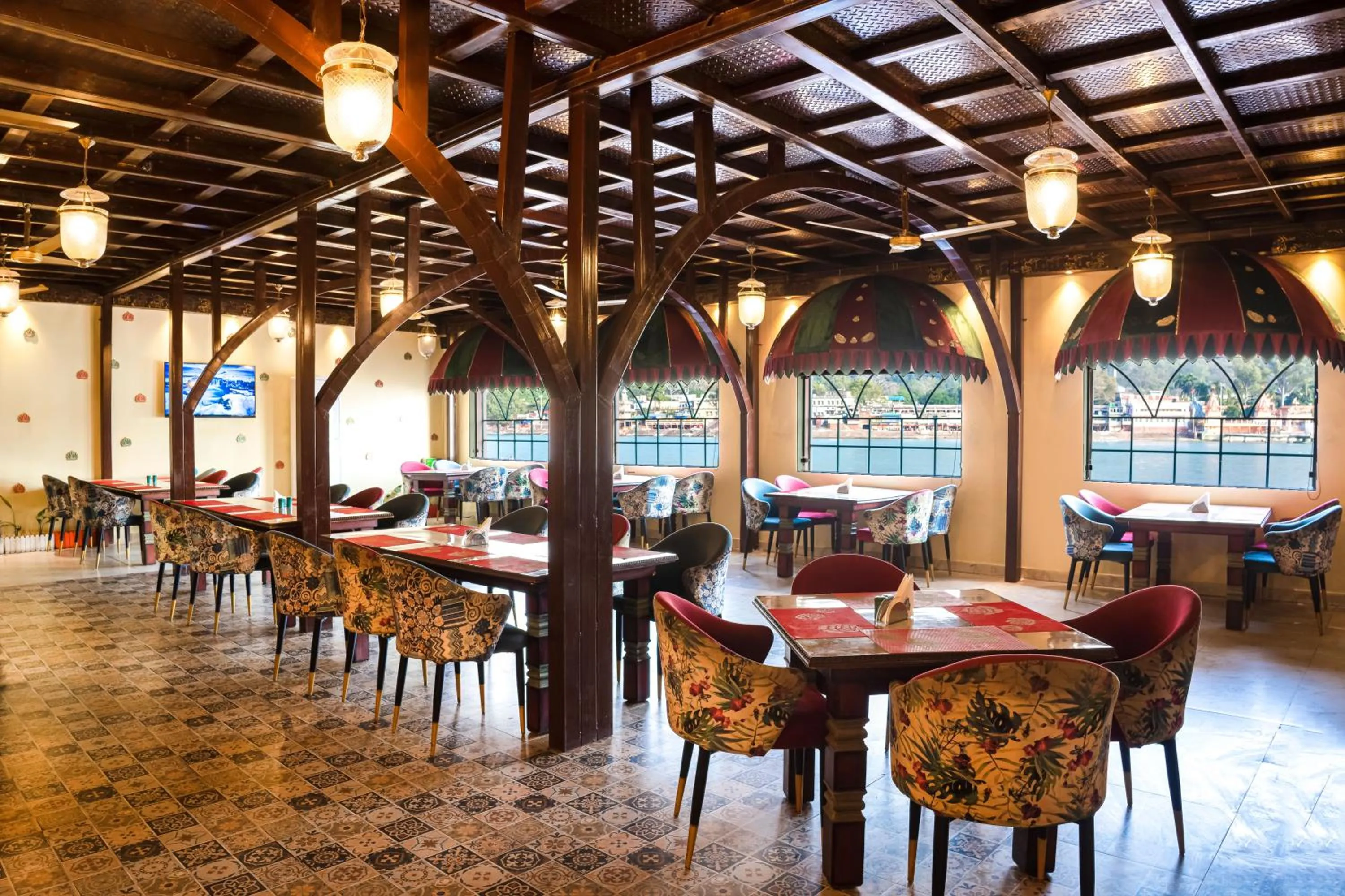 Restaurant/places to eat in The Neeraj Ganga Heritage Palace